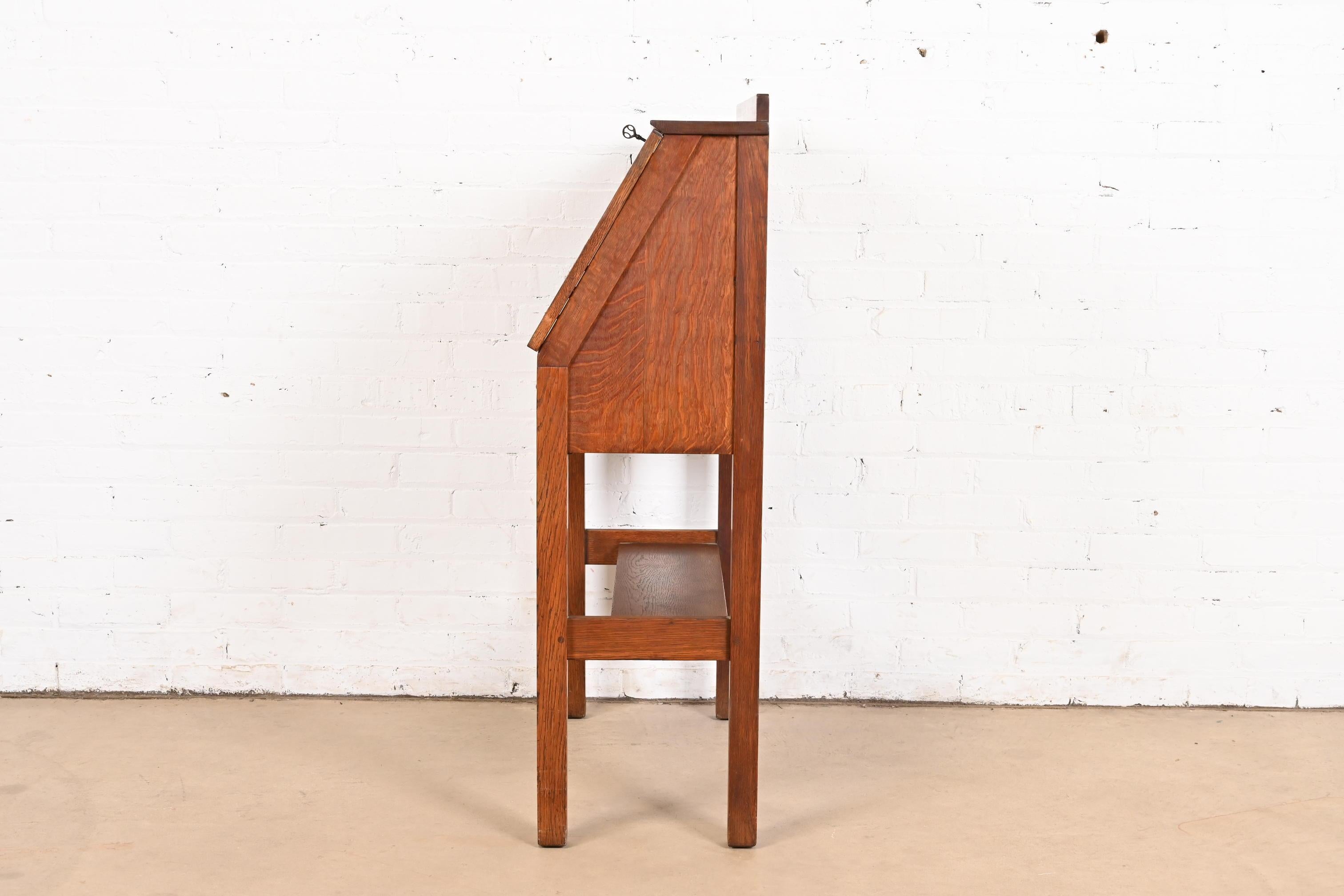 Gustav Stickley Antiker Missions-Sekretär-Schreibtisch aus Eiche im Arts and Crafts-Stil mit fallender Front im Angebot 5