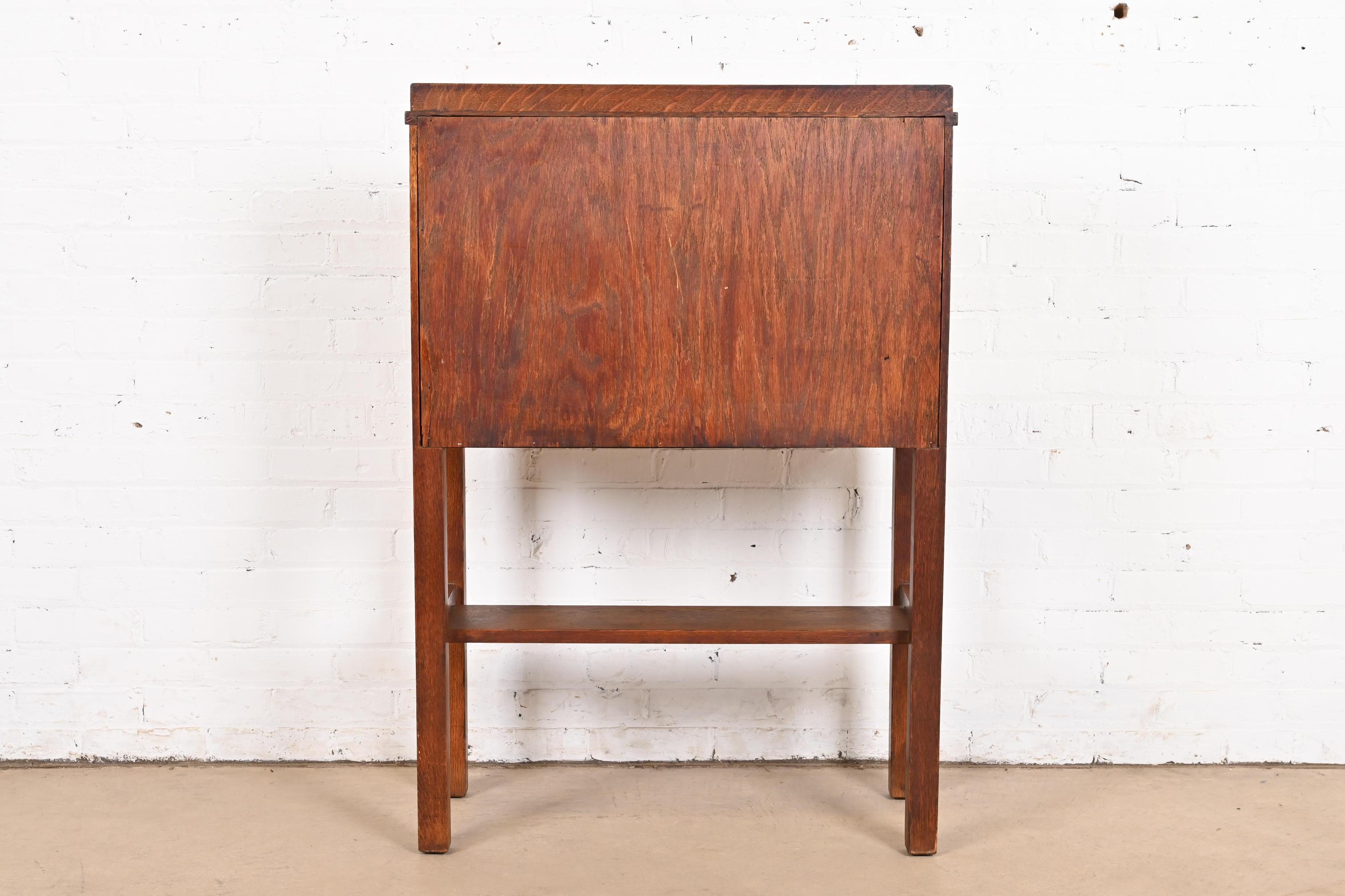 Gustav Stickley Antiker Missions-Sekretär-Schreibtisch aus Eiche im Arts and Crafts-Stil mit fallender Front im Angebot 6