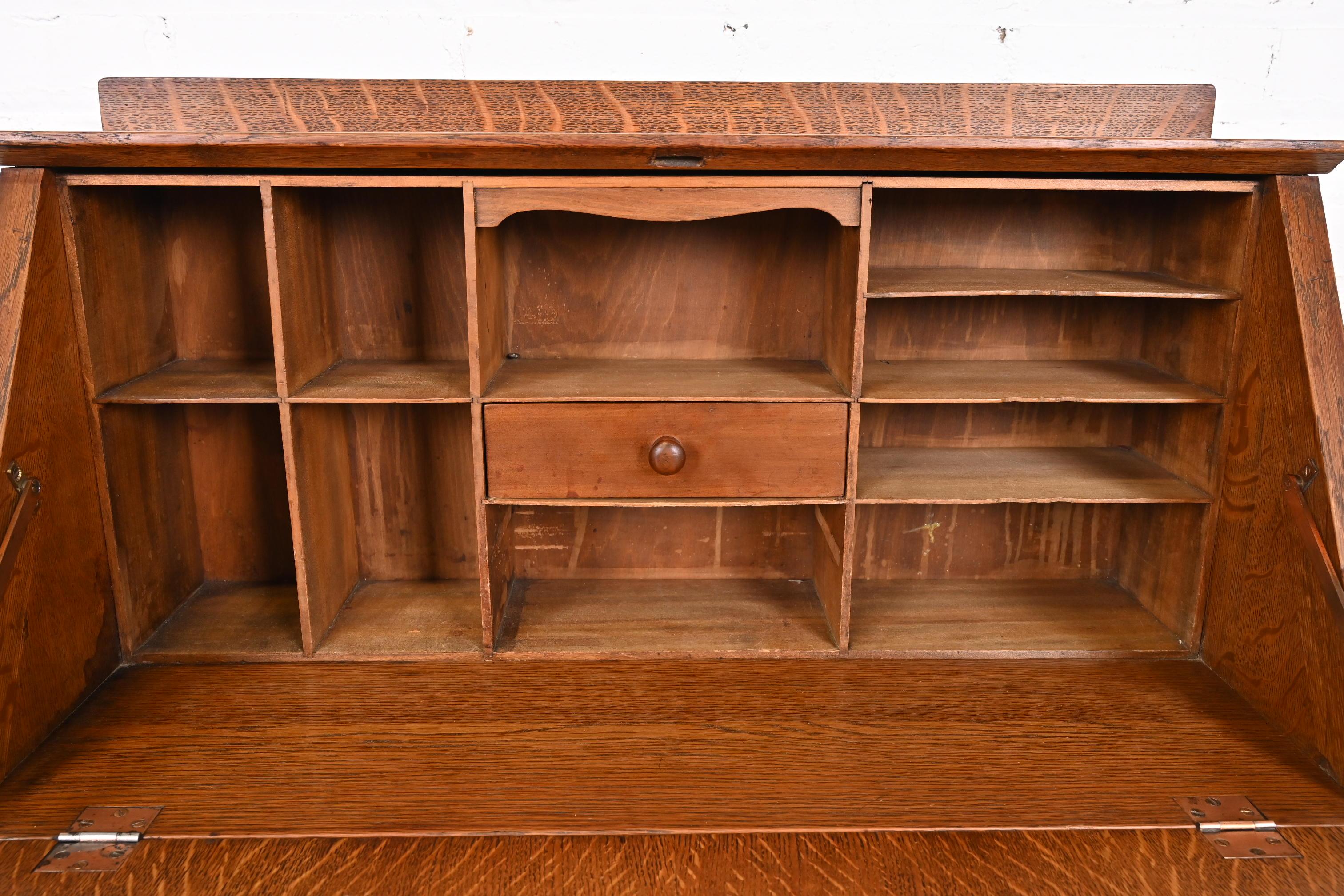 Gustav Stickley Antiker Missions-Sekretär-Schreibtisch aus Eiche im Arts and Crafts-Stil mit fallender Front im Angebot 2