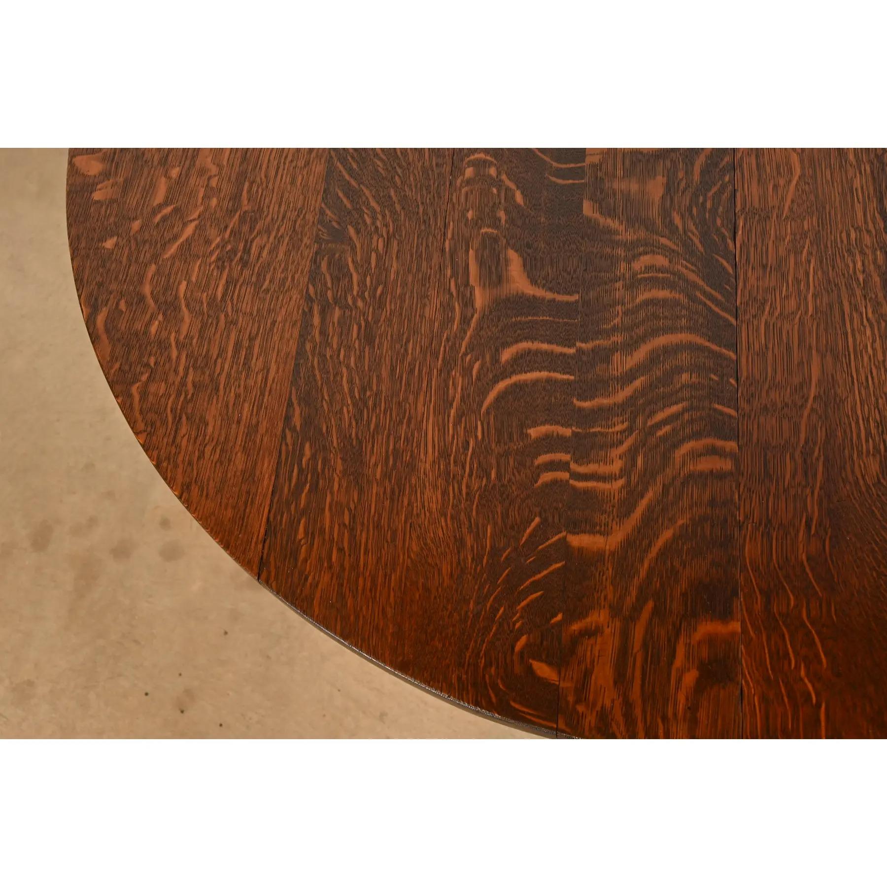 XX secolo Tavolo da pranzo allungabile in quercia Mission Arts & Crafts di Gustav Stickley in vendita
