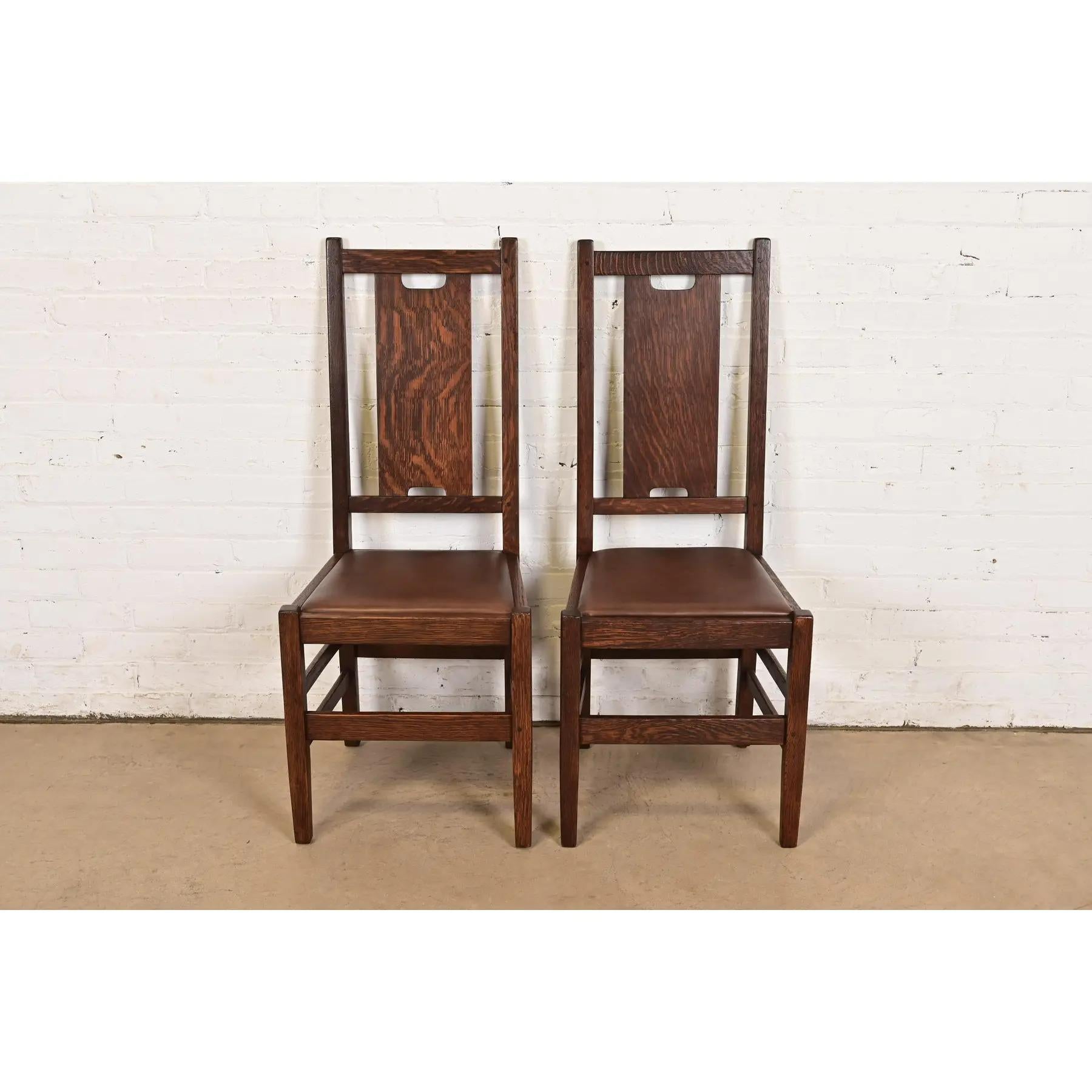 Arts and Crafts Gustav Stickley Antique Mission Oak Arts & Crafts H-Back Dining Chairs, Pair en vente