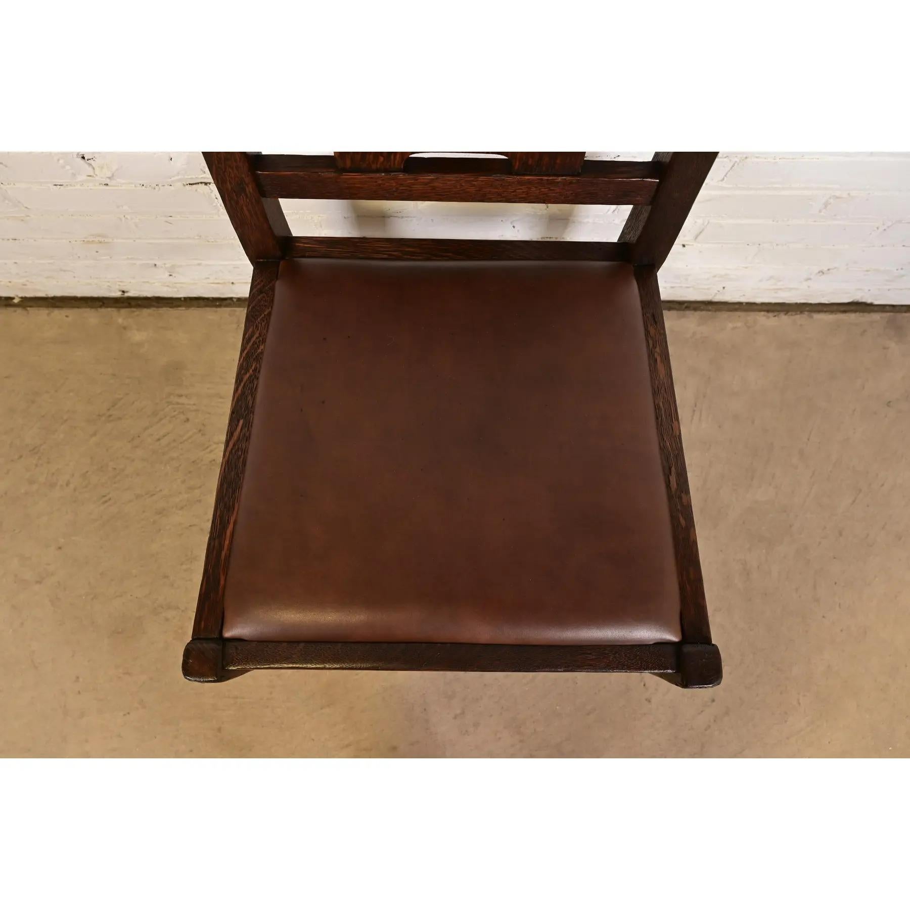 Gustav Stickley Antique Mission Oak Arts & Crafts H-Back Dining Chairs, Pair en vente 1