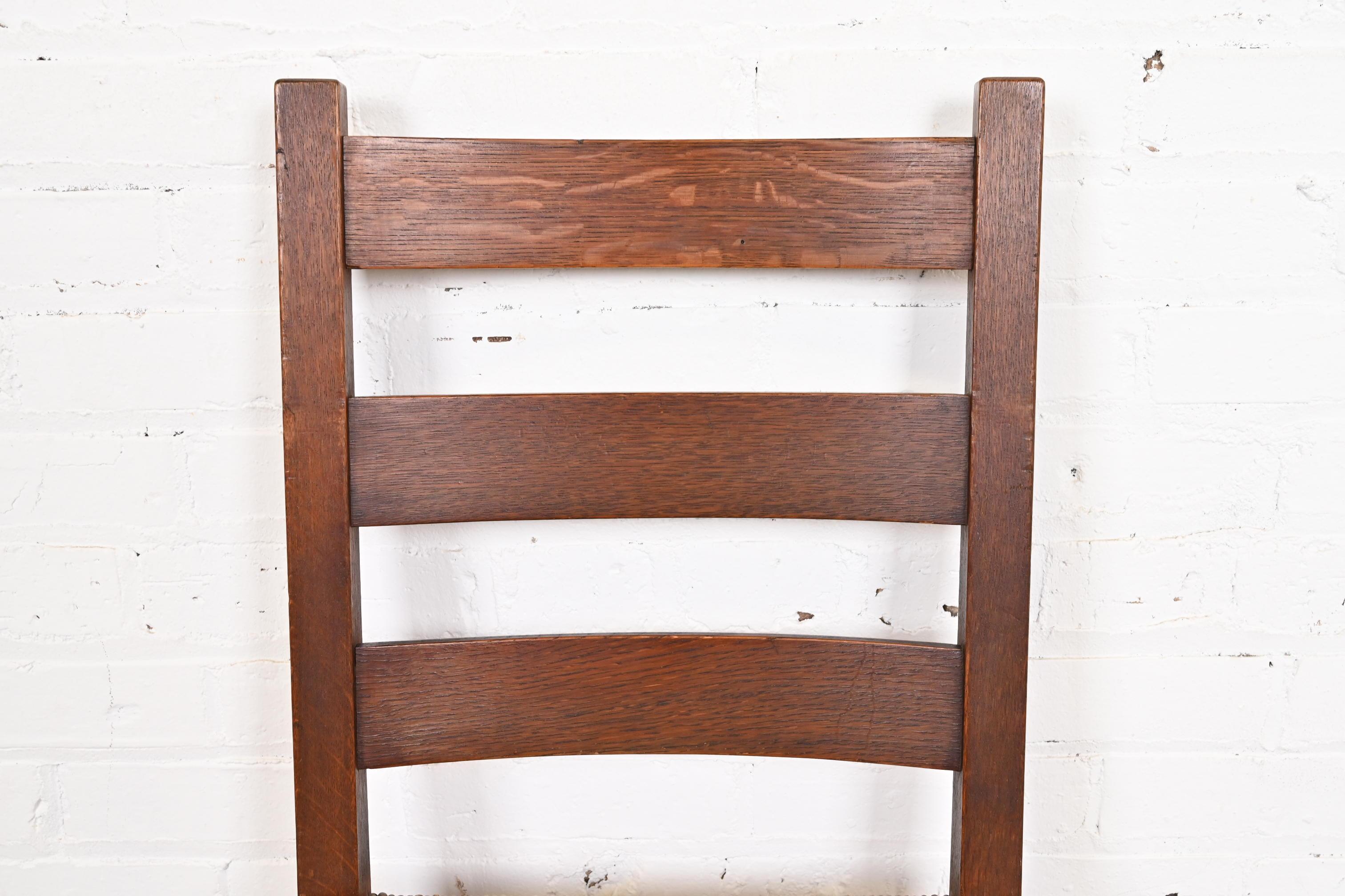 Gustav Stickley Antique Mission Oak Arts & Crafts Ladder Back Side Chairs, Pair For Sale 1