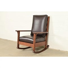 Chaise à bascule antique Mission Oak Arts & Crafts de Gustav Stickley, Circa 1910