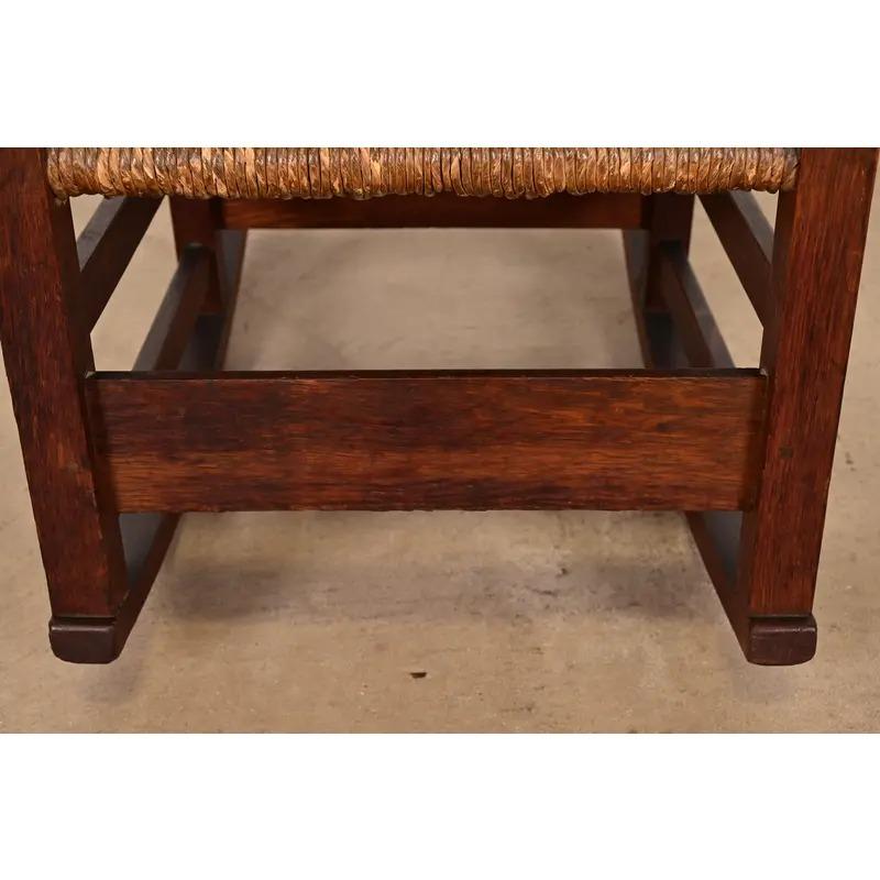 Gustav Stickley Antique Mission Oak Arts & Crafts Rocking Chair, Circa 1910 For Sale 2