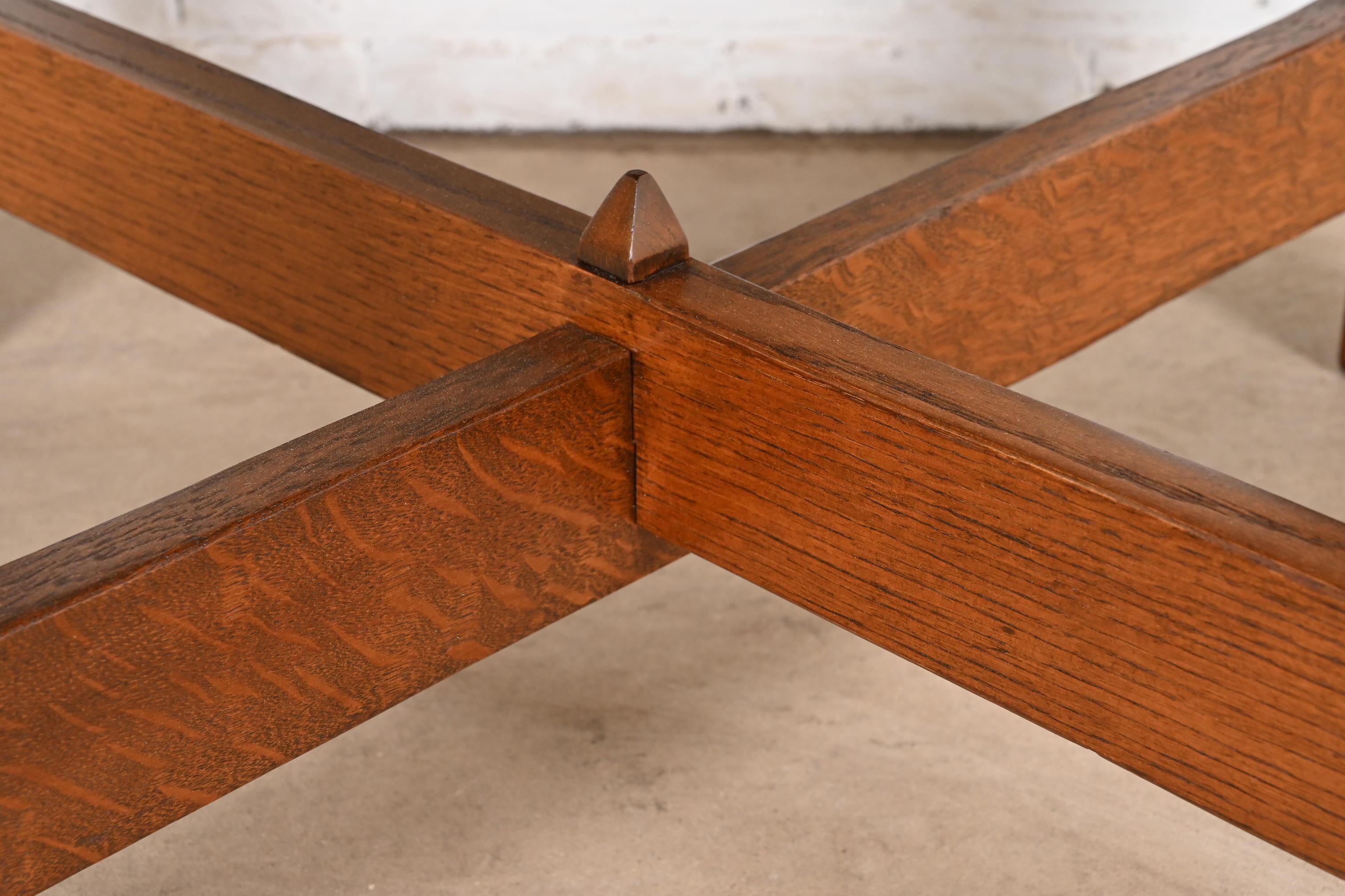 Gustav Stickley Antique Mission Oak Arts & Crafts Round Dining Table, Restored 3