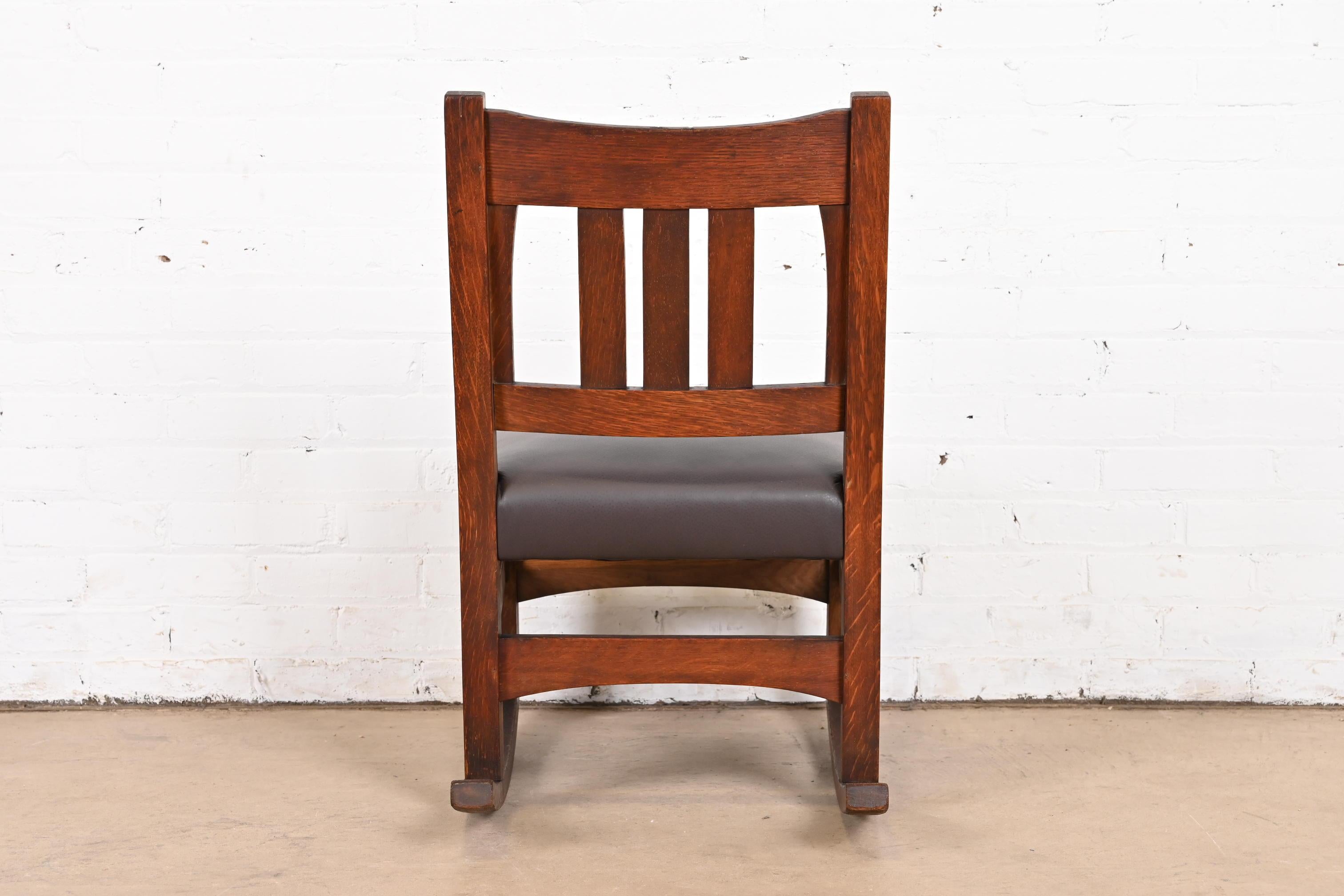 Gustav Stickley Antique Mission Oak Arts & Crafts Sewing Rocking Chair For Sale 5