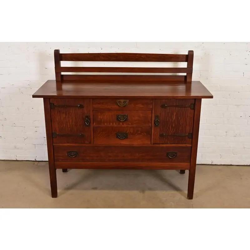Arts and Crafts Credenza Mission Arts & Crafts Gustav Stickley in Oak, circa 1910 in vendita