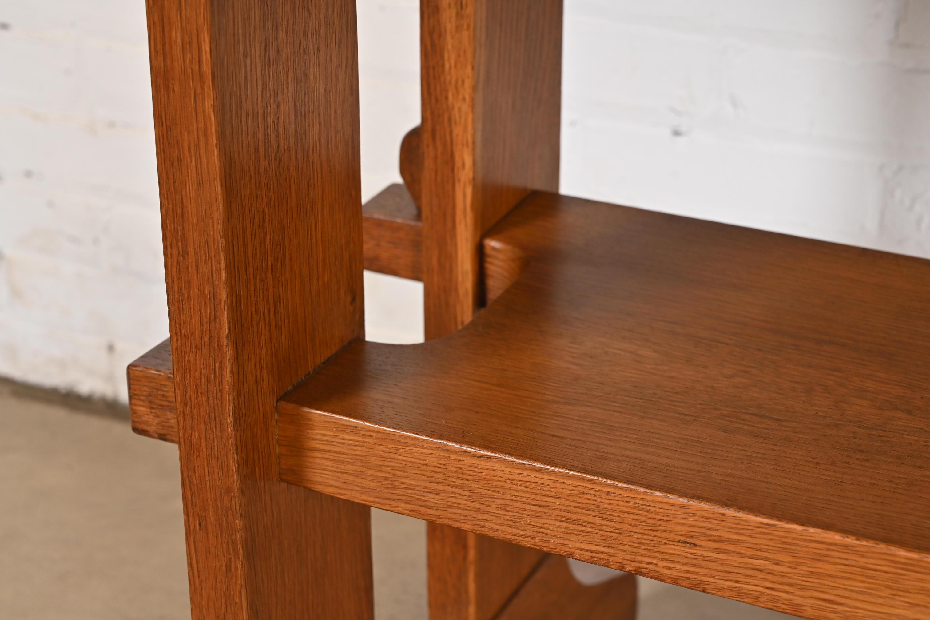 Chêne Table de bibliothèque à tréteaux Mission en chêne Arts & Crafts Gustav Stickley en vente