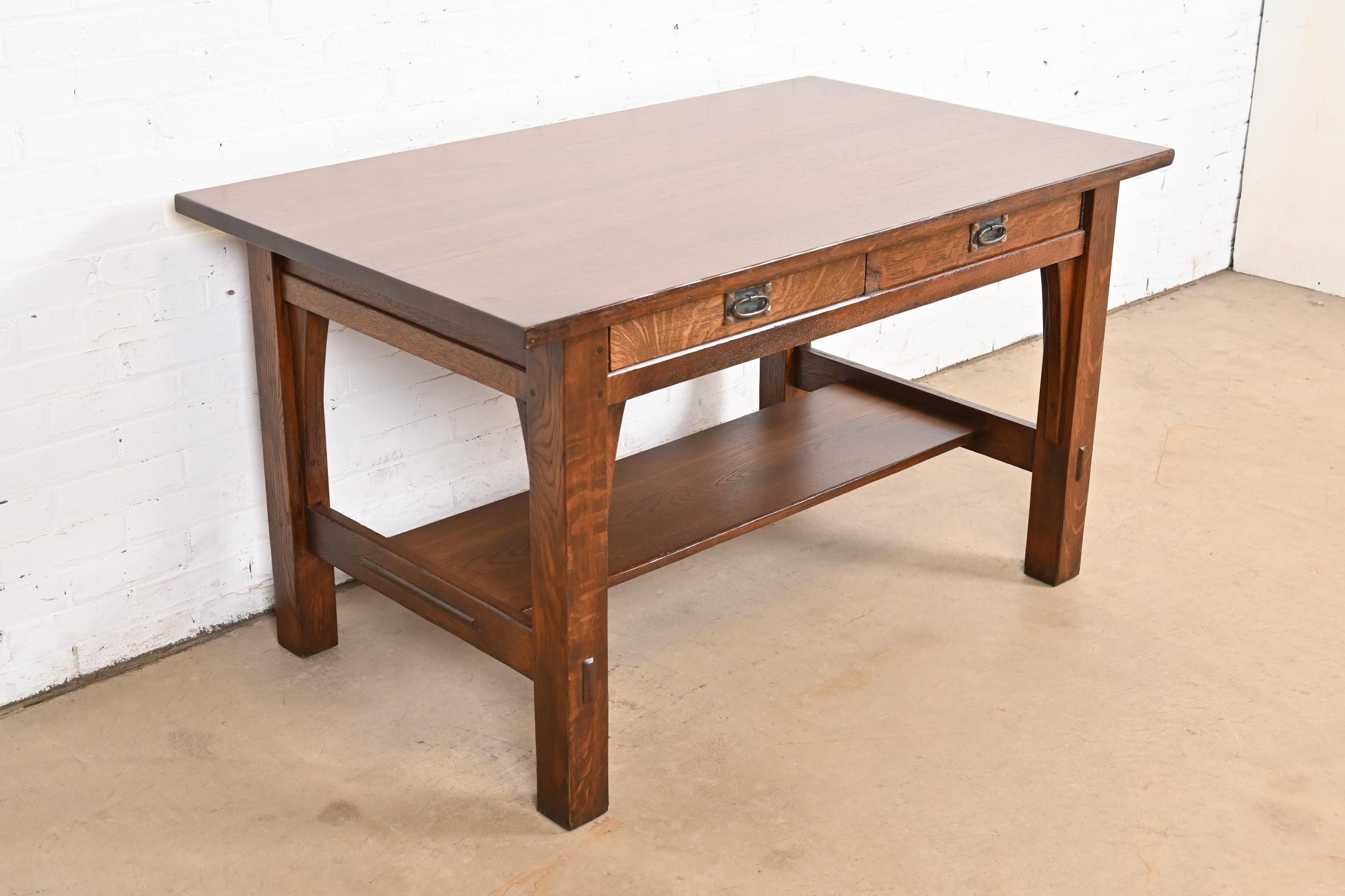 Gustav Stickley Antiguo Escritorio o Mesa de Biblioteca Mission Arts & Crafts de Roble Artes y manualidades en venta