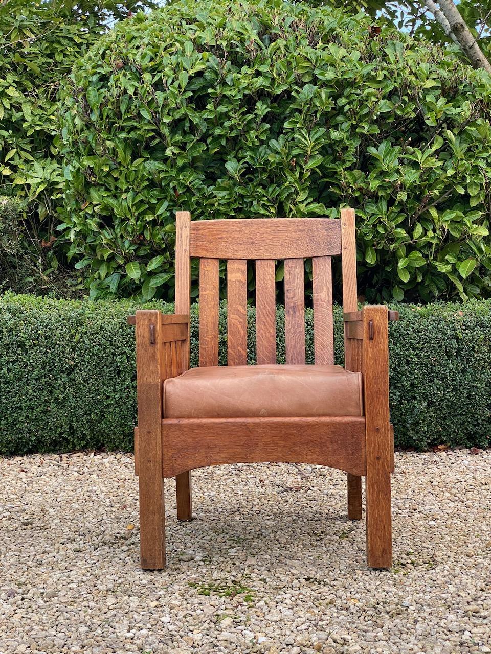 Arts and Crafts Gustav Stickley Arts & Crafts Oak Armchair by Harden American Mission circa 1905 For Sale