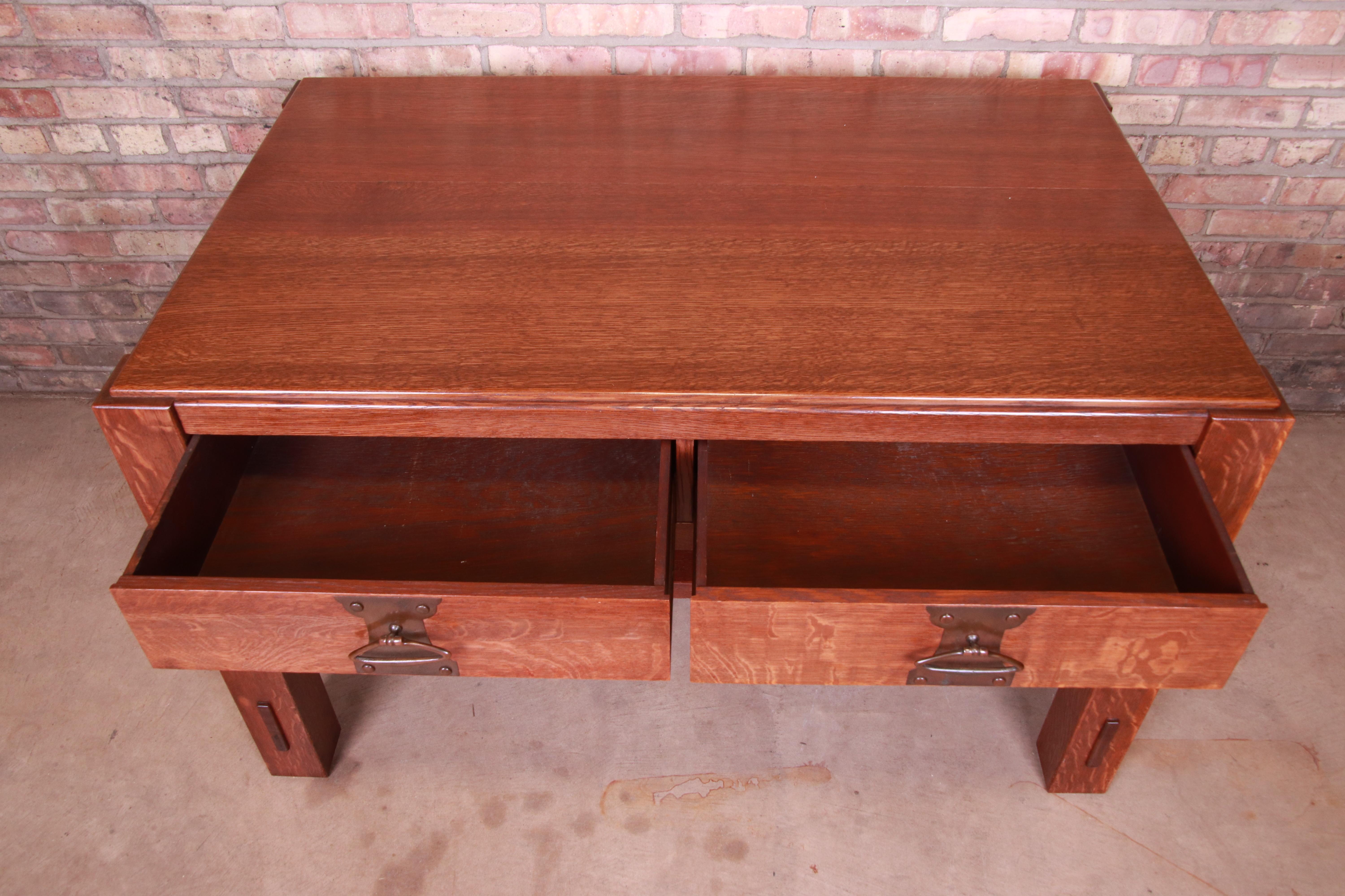 Gustav Stickley Attributed Mission Oak Arts & Crafts Desk or Library Table In Good Condition In South Bend, IN
