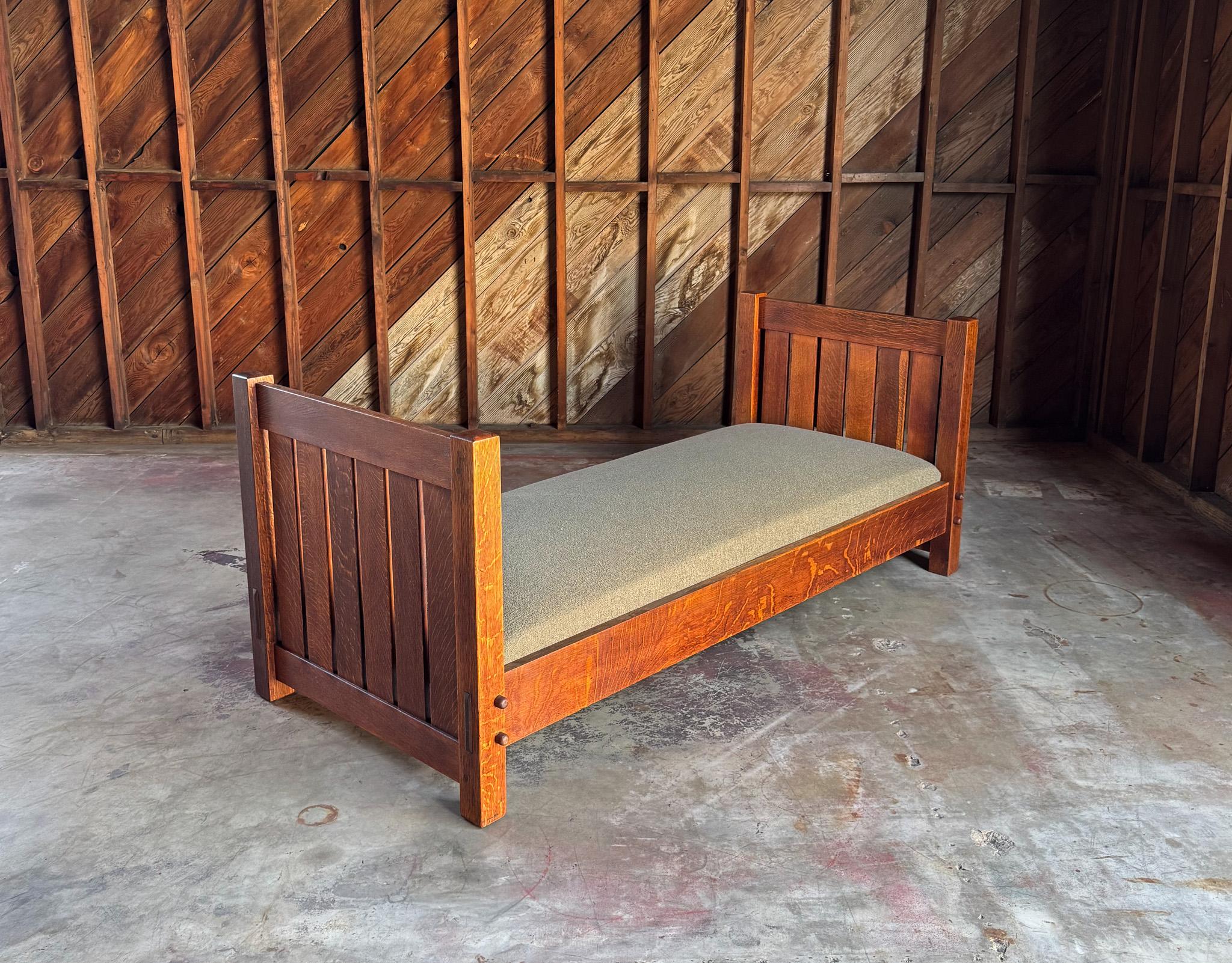 Gustav Stickley Daybed Model #220, United States, c.1910 8