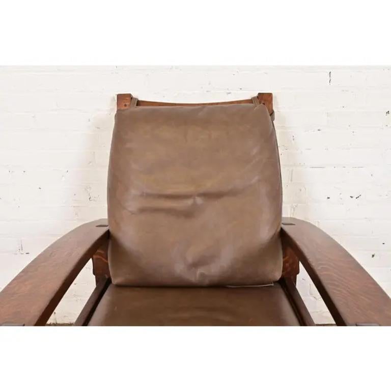 Pelle Gustav Stickley Mission Arts & Crafts in Oak con braccio ad arco reclinabile Morris Lounge Chair in vendita