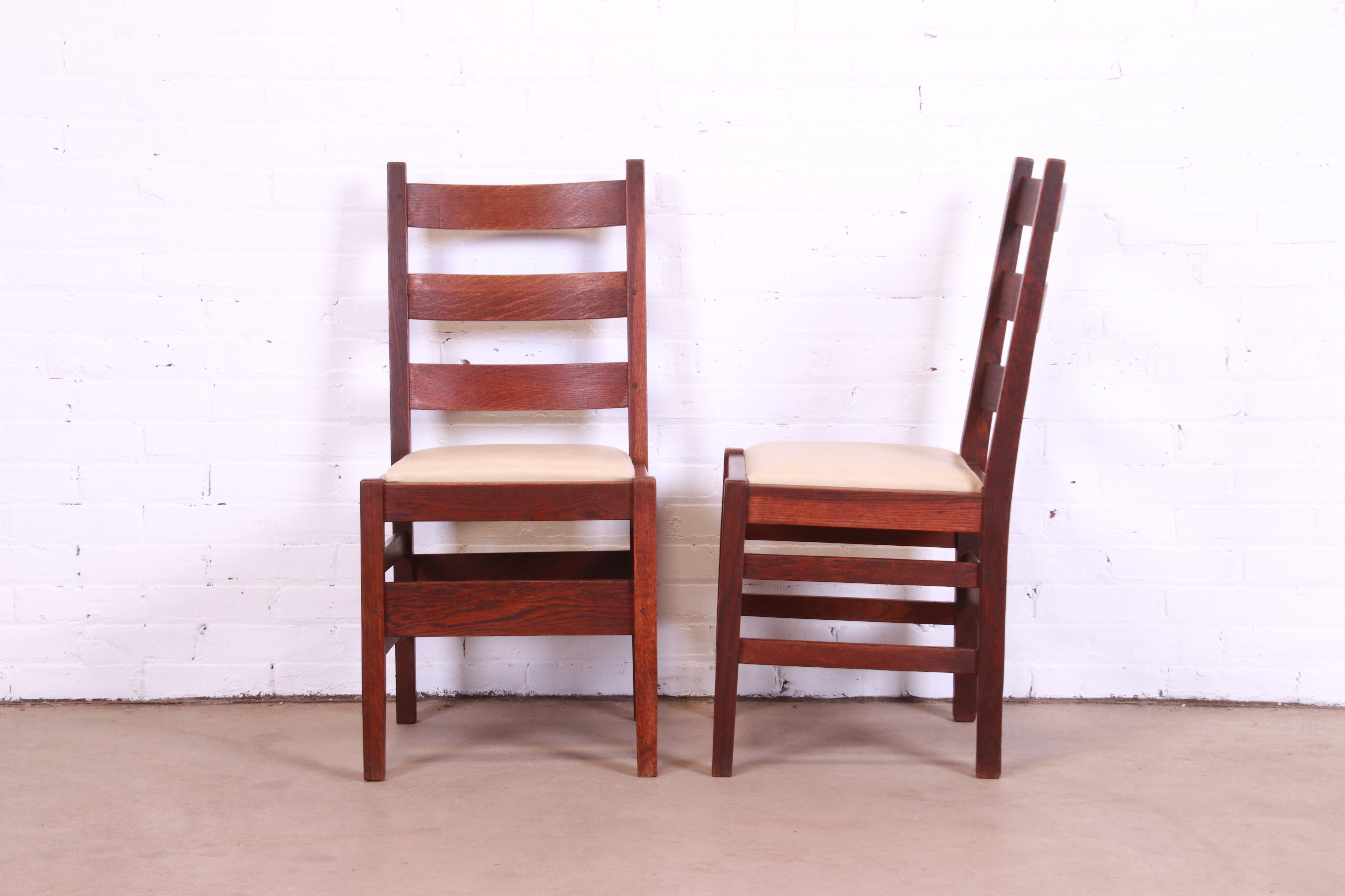 Gustav Stickley Mission Oak Arts & Crafts Dining Chairs, Circa 1900 3