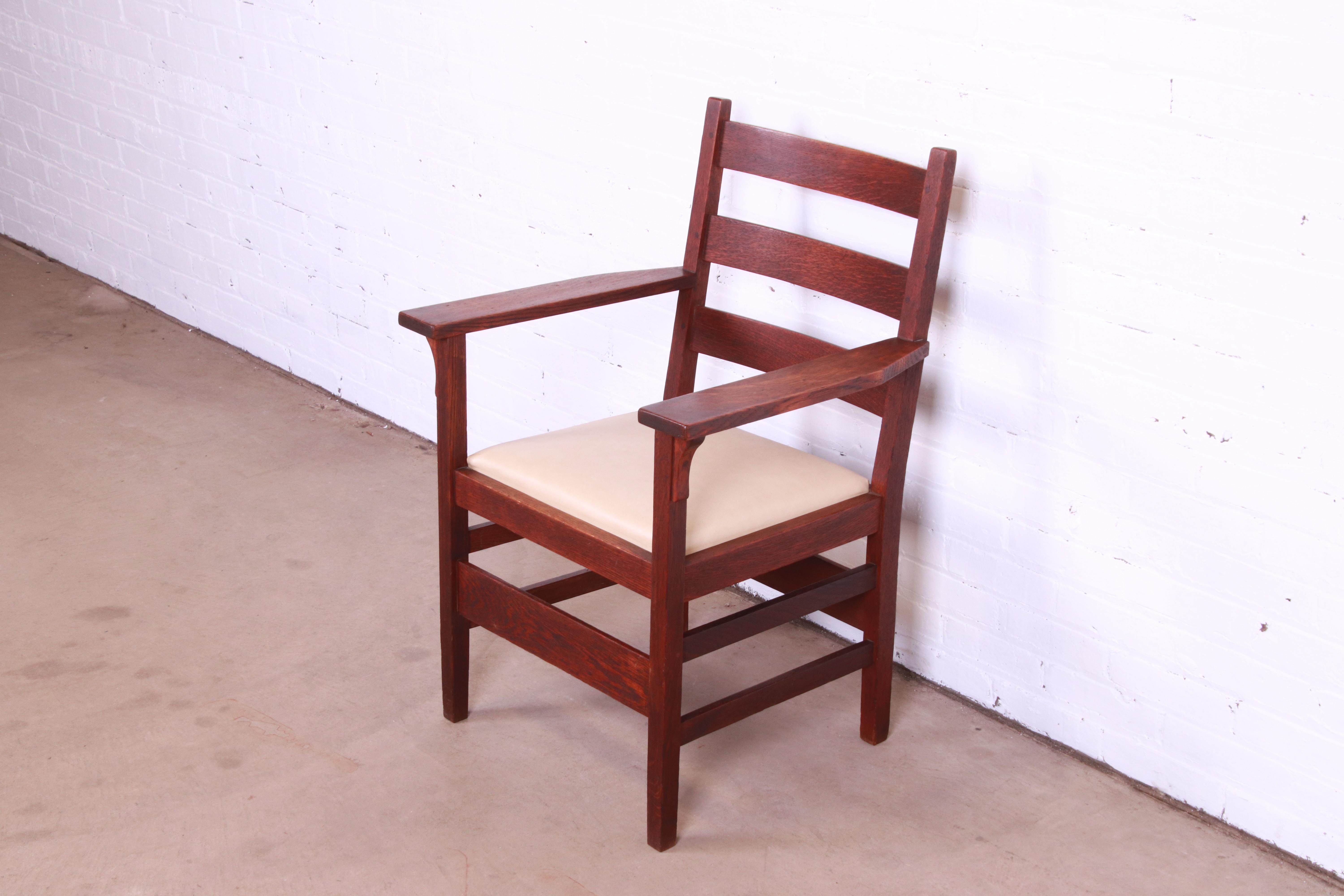 Gustav Stickley Mission Oak Arts & Crafts Dining Chairs, Circa 1900 7