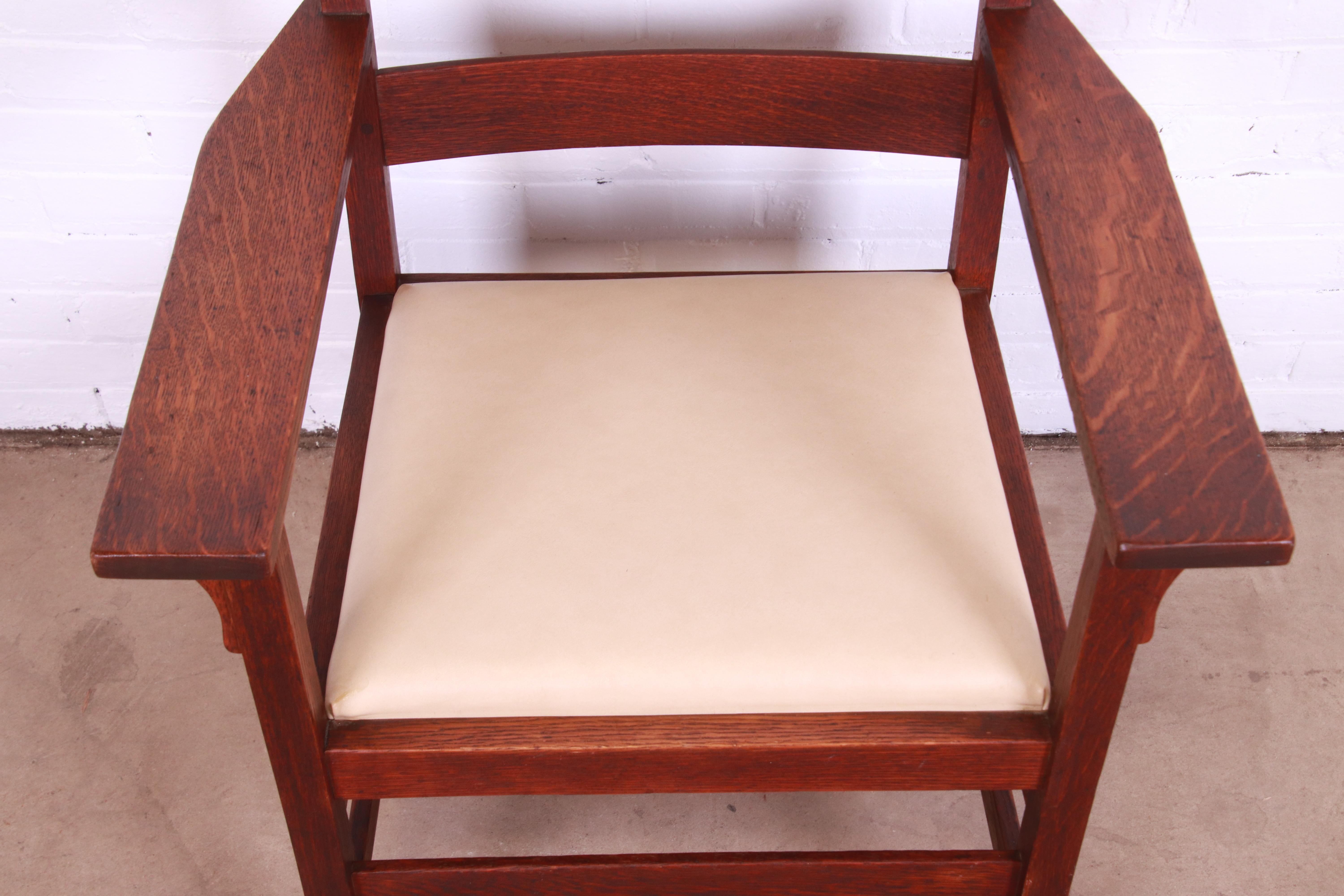 Gustav Stickley Mission Oak Arts & Crafts Dining Chairs, Circa 1900 9