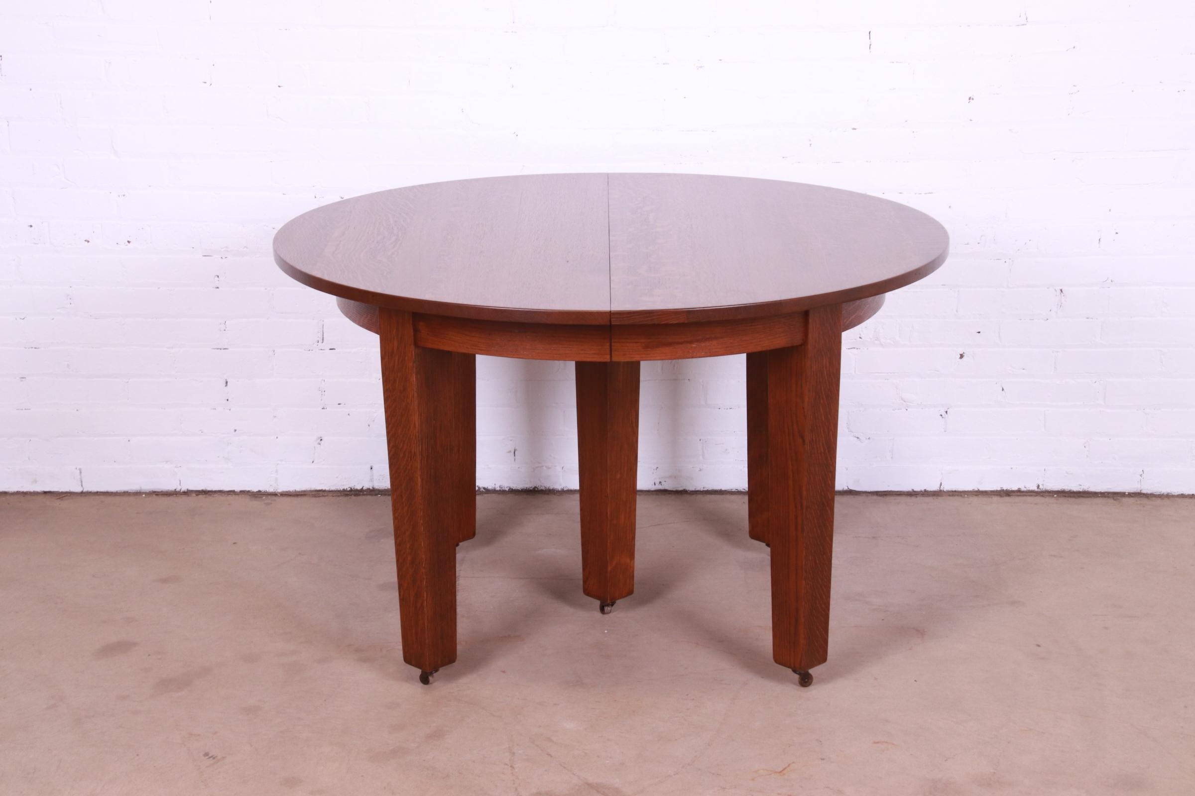Tavolo da pranzo allungabile Mission Arts & Crafts di Gustav Stickley in Oak, appena restaurato in vendita 3
