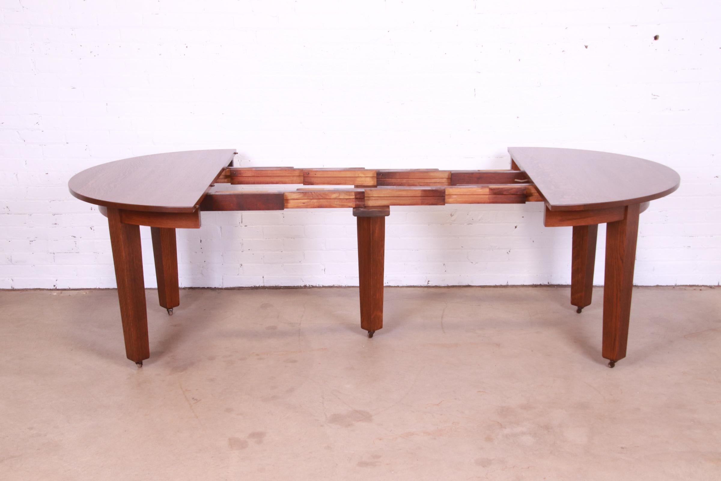 Gustav Stickley Mission Oak Arts & Crafts Extension Dining Table, Newly Restored For Sale 3