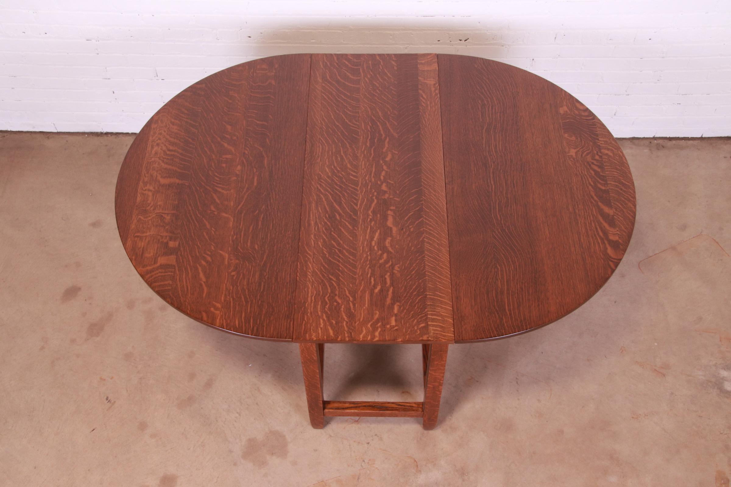 20th Century Gustav Stickley Mission Oak Arts & Crafts Gate Leg Drop Leaf Dining Table