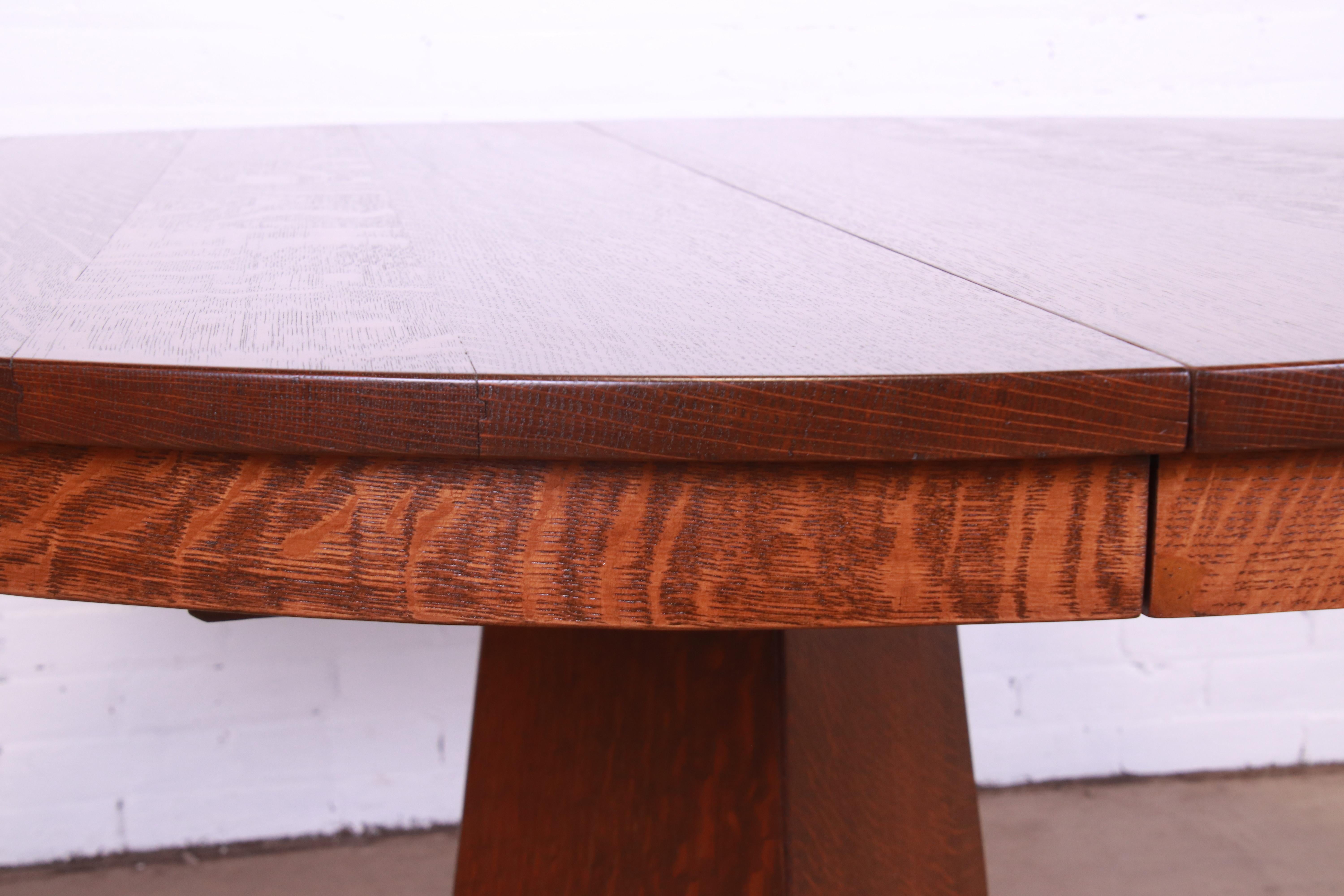 Gustav Stickley Mission Oak Arts & Crafts Pedestal Dining Table with Six Leaves 8