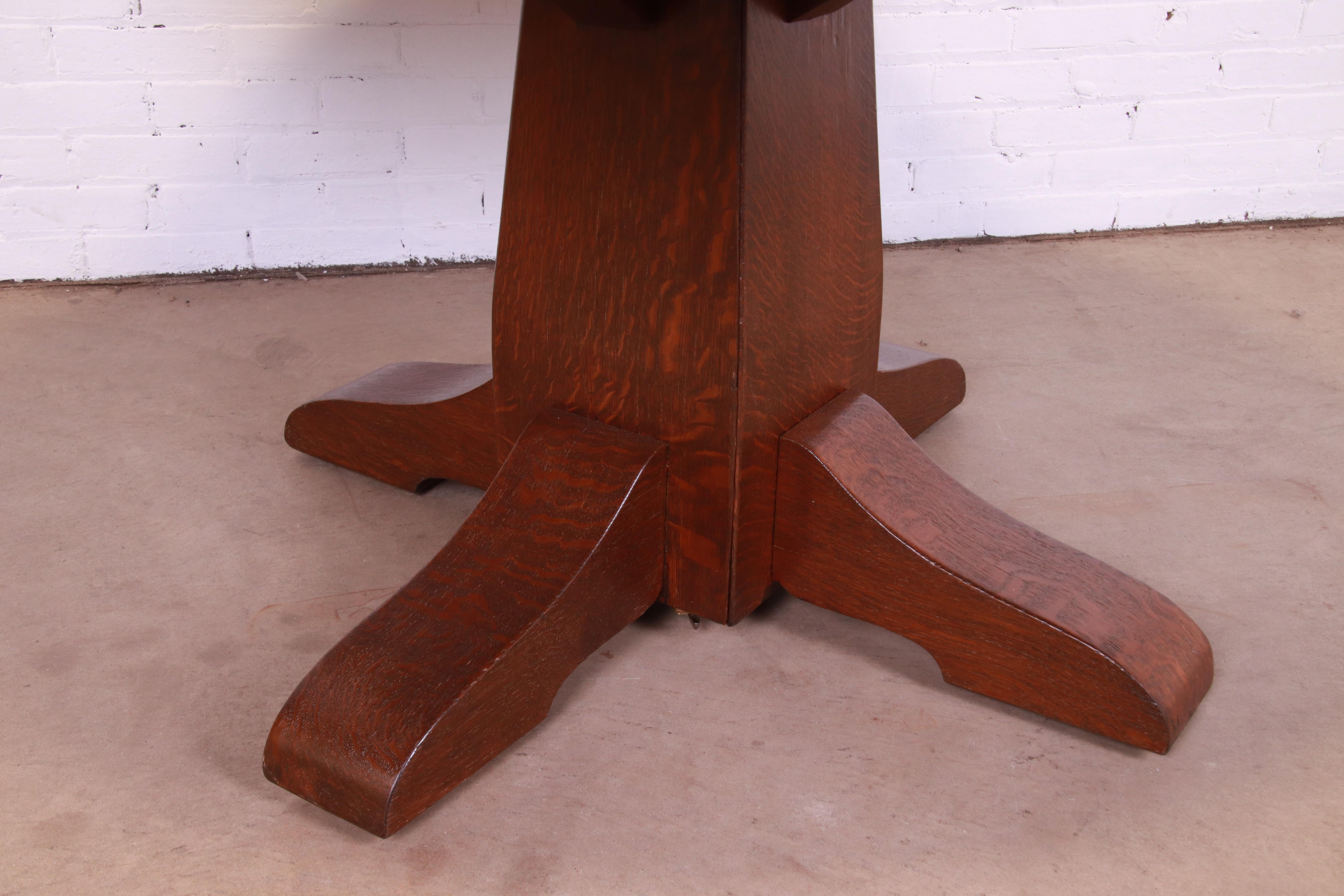 Gustav Stickley Mission Oak Arts & Crafts Pedestal Dining Table with Six Leaves 9