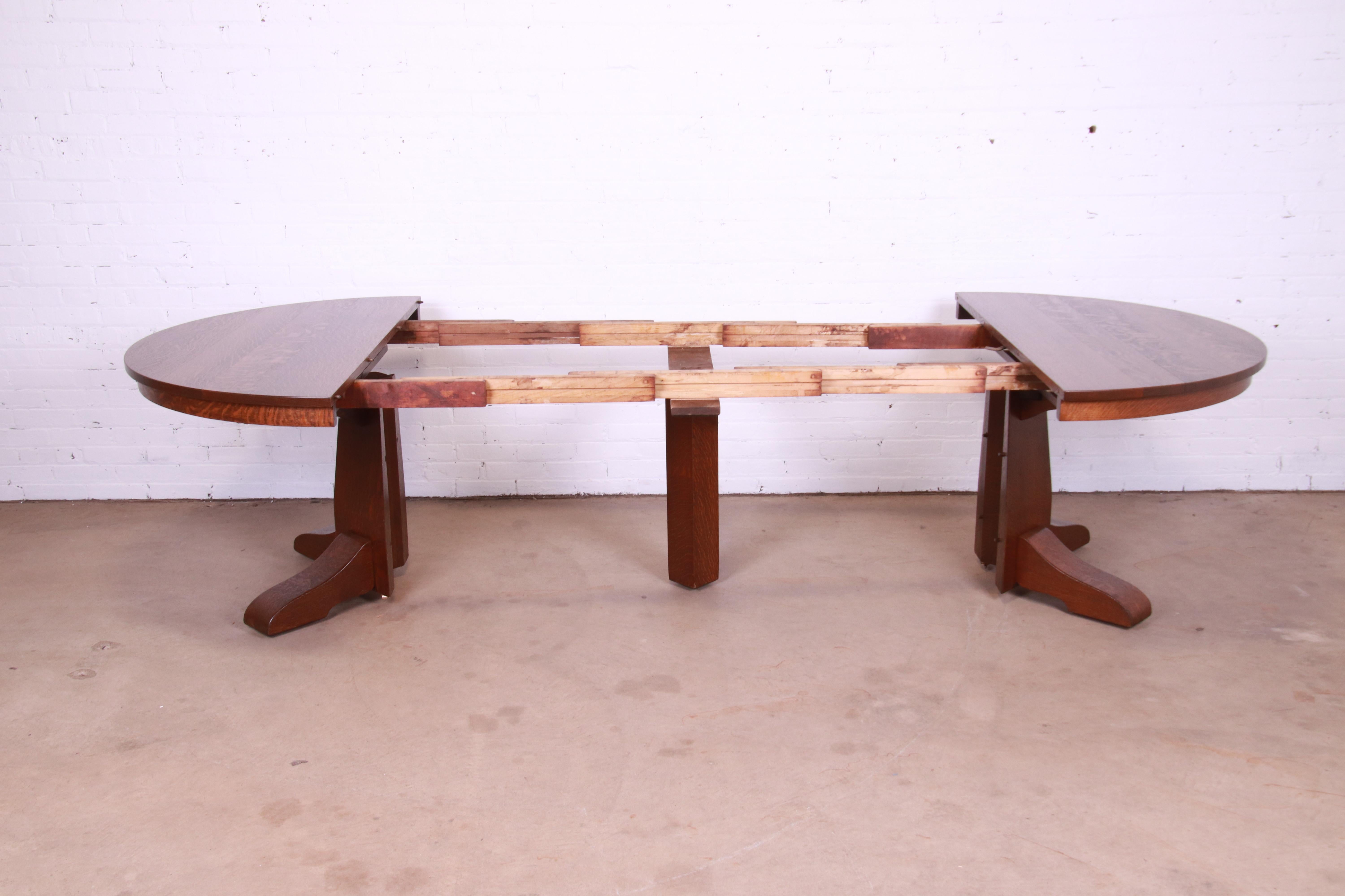 Gustav Stickley Mission Oak Arts & Crafts Pedestal Dining Table with Six Leaves 1