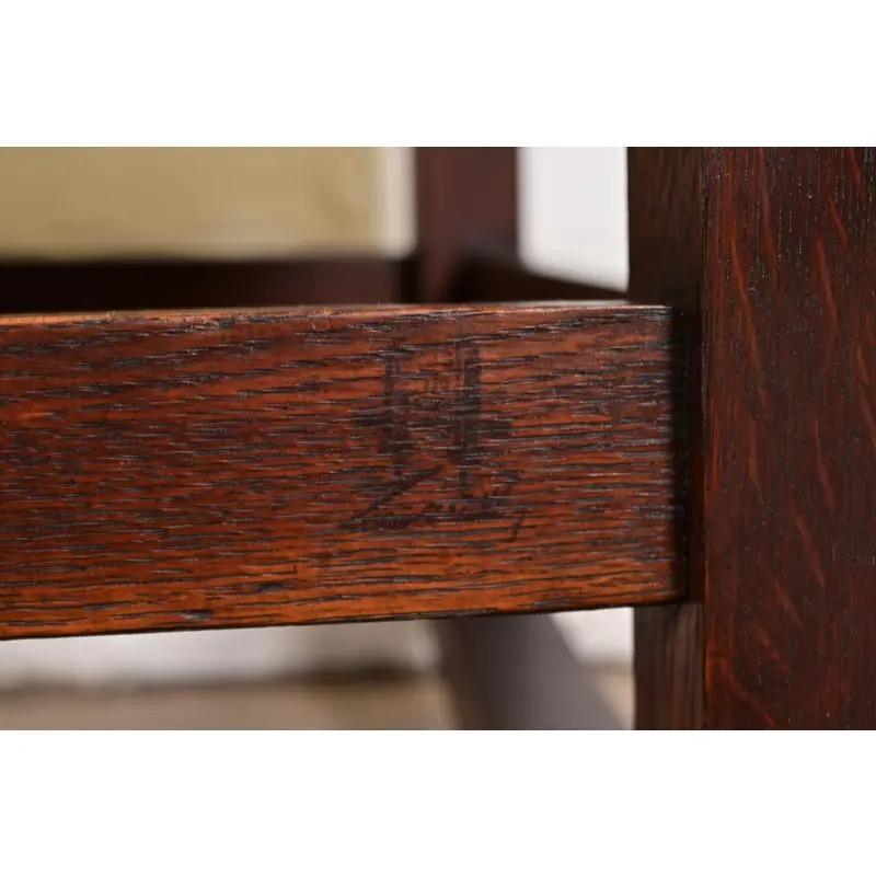 Sedia a dondolo Mission Arts & Crafts di Gustav Stickley in Oak, circa 1910 in vendita 5