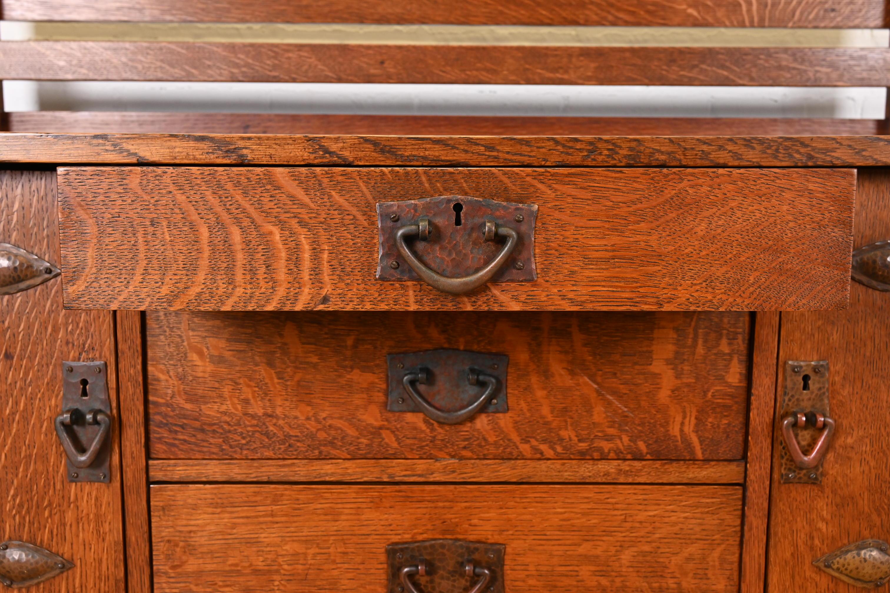 Buffet Arts & Crafts Gustav Stickley Mission en chêne, vers 1900 3