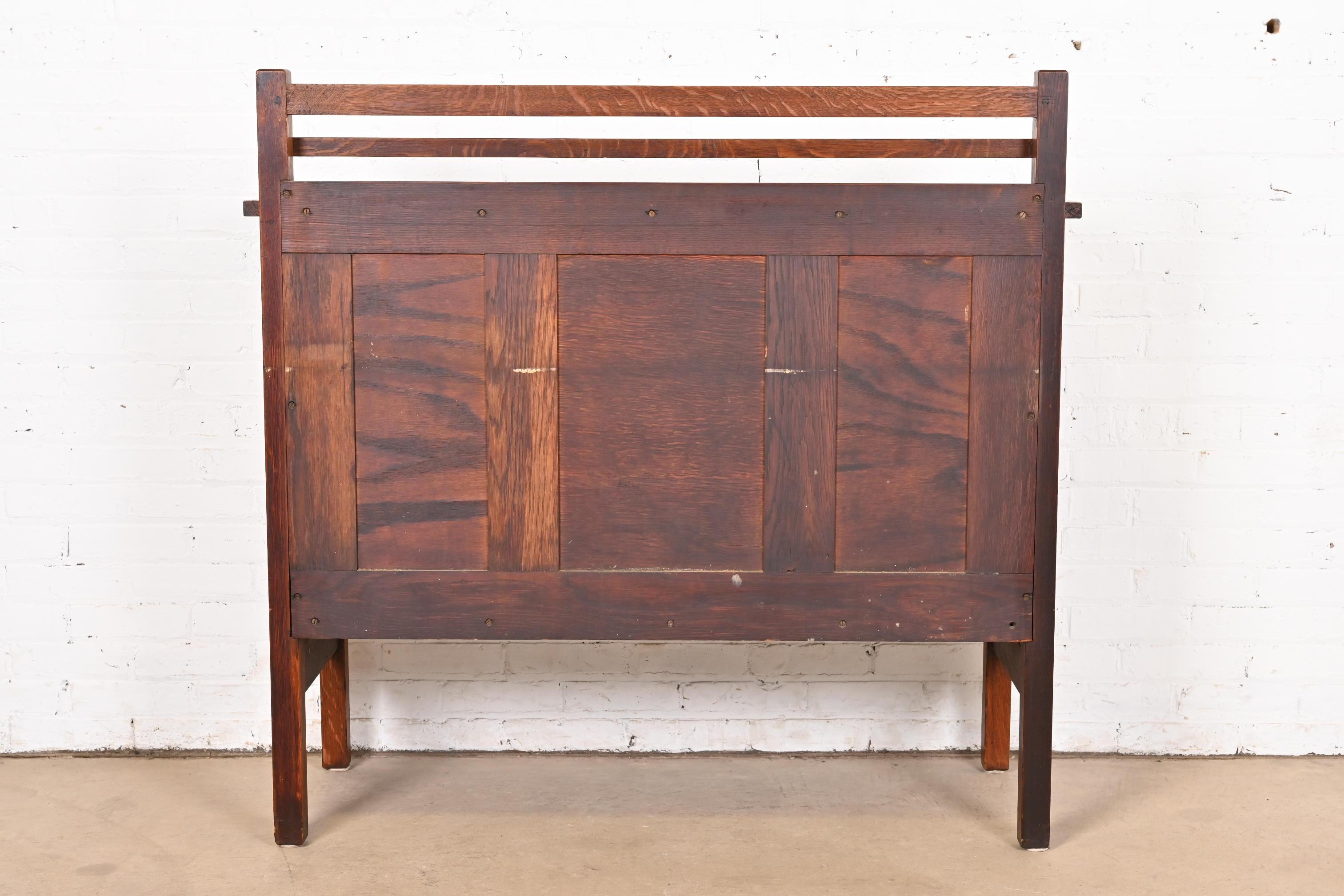 Buffet Arts & Crafts Gustav Stickley Mission en chêne, vers 1900 en vente 5