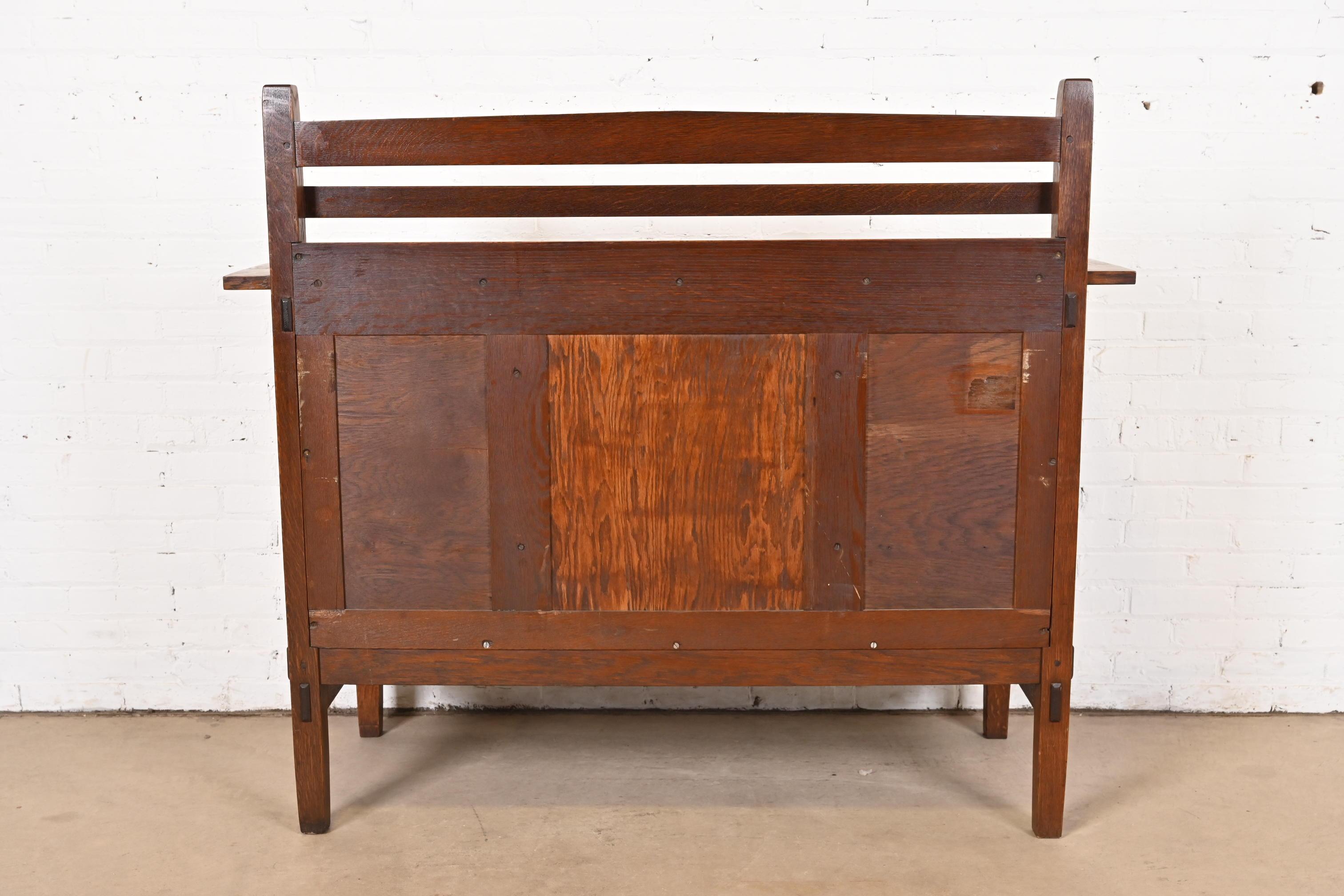 Buffet Arts & Crafts Gustav Stickley Mission en chêne, vers 1900 7