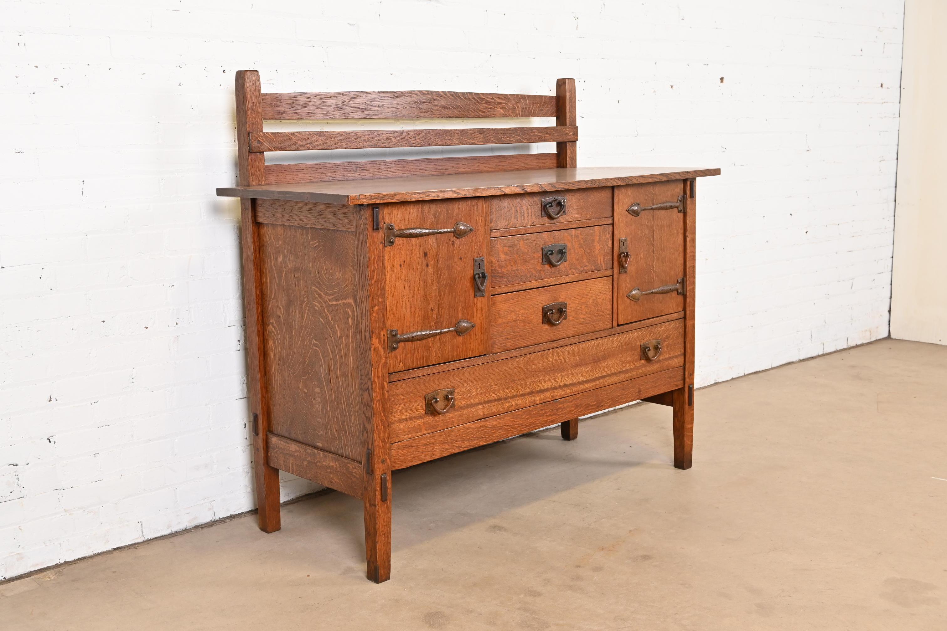 Buffet Arts & Crafts Gustav Stickley Mission en chêne, vers 1900 Bon état à South Bend, IN