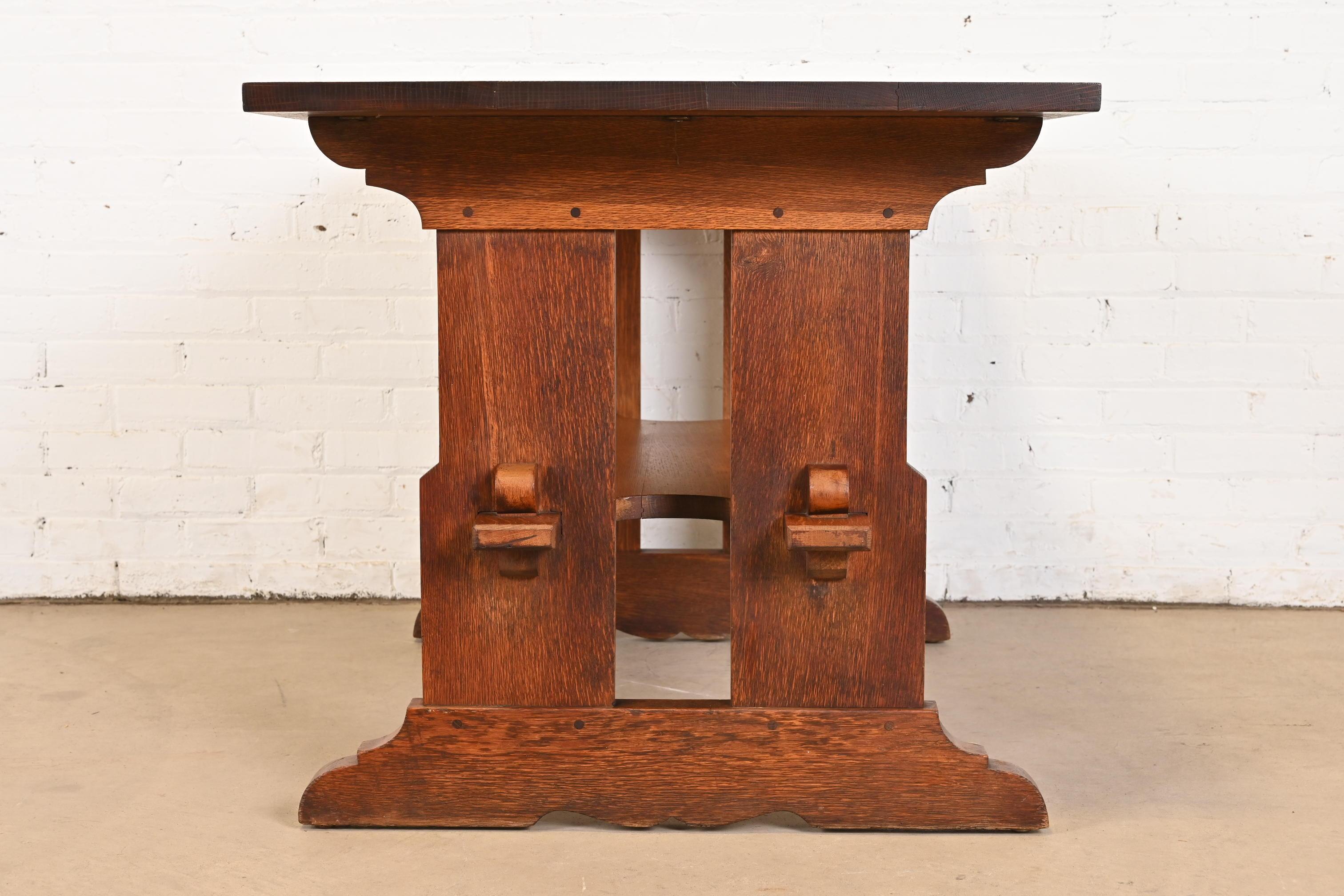 Table de bibliothèque ou bureau à tréteaux en chêne Arts & Crafts Mission de Gustav Stickley en vente 3