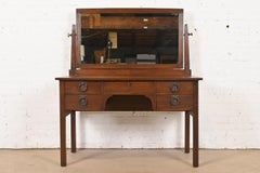 Tavolino da toeletta o vanità di Mission Arts & Crafts di Gustav Stickley in Oak, rifinito