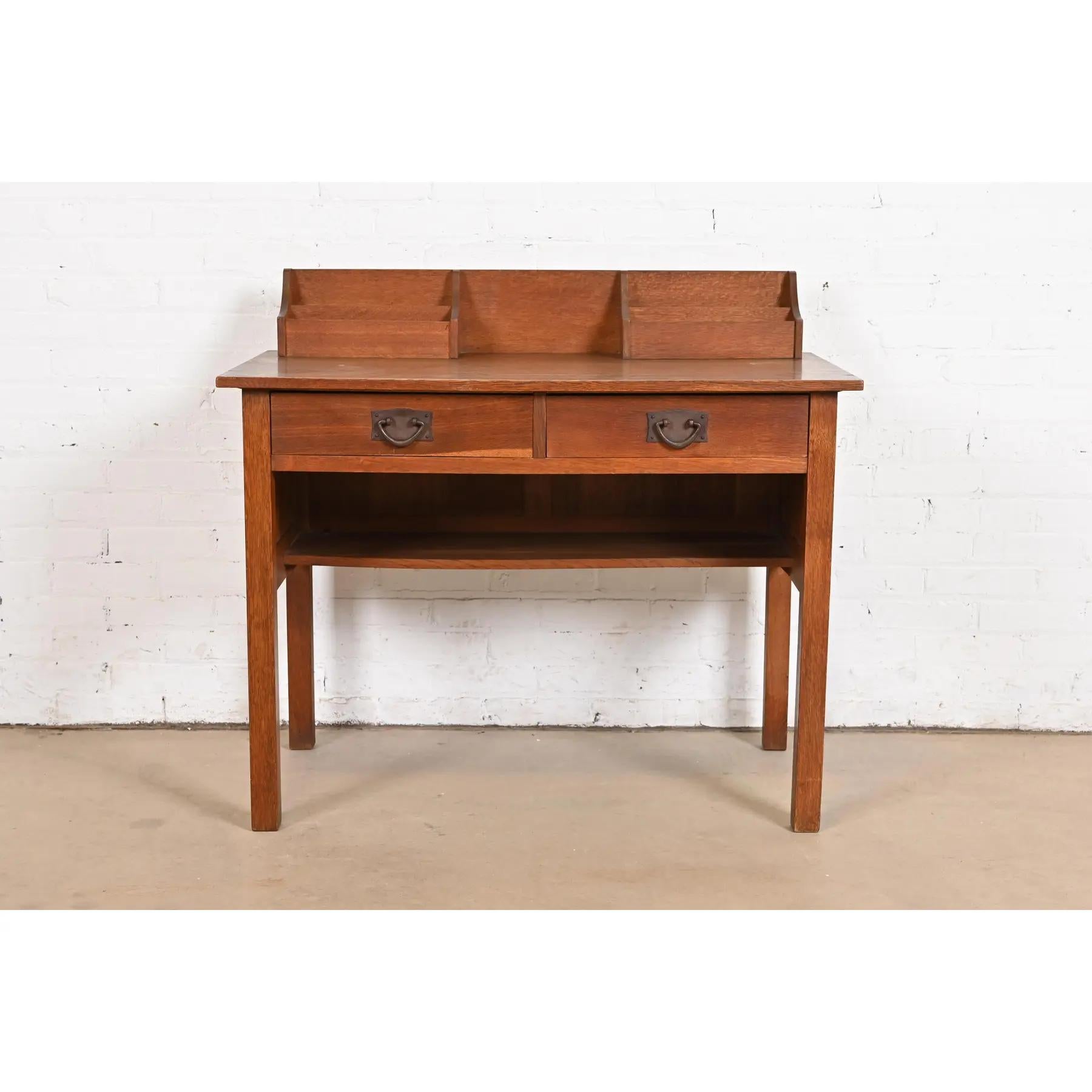 Gustav Stickley Missions-Schreibtisch aus Eiche im Arts and Crafts-Stil, um 1900 (amerikanisch) im Angebot