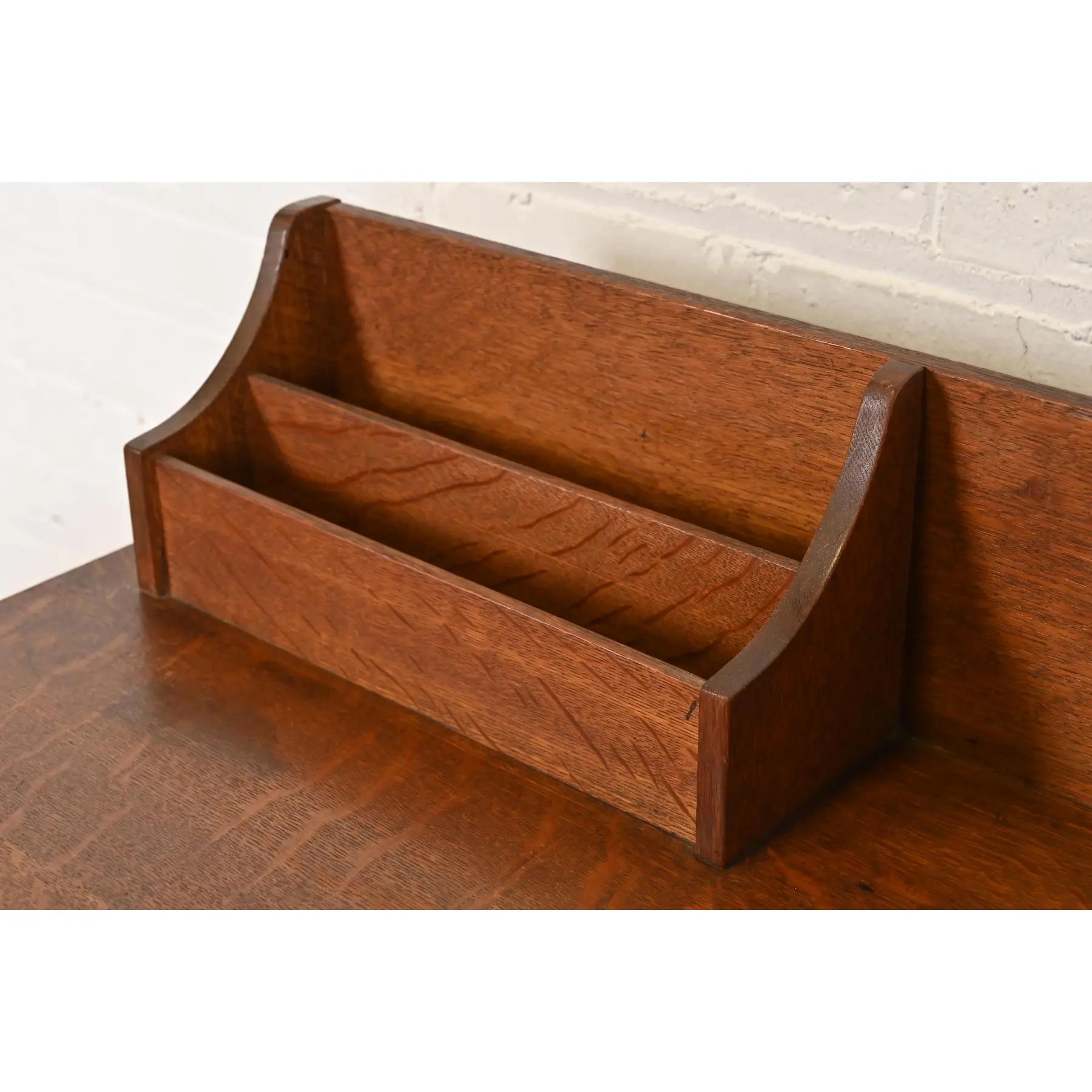 Gustav Stickley Missions-Schreibtisch aus Eiche im Arts and Crafts-Stil, um 1900 im Angebot 3