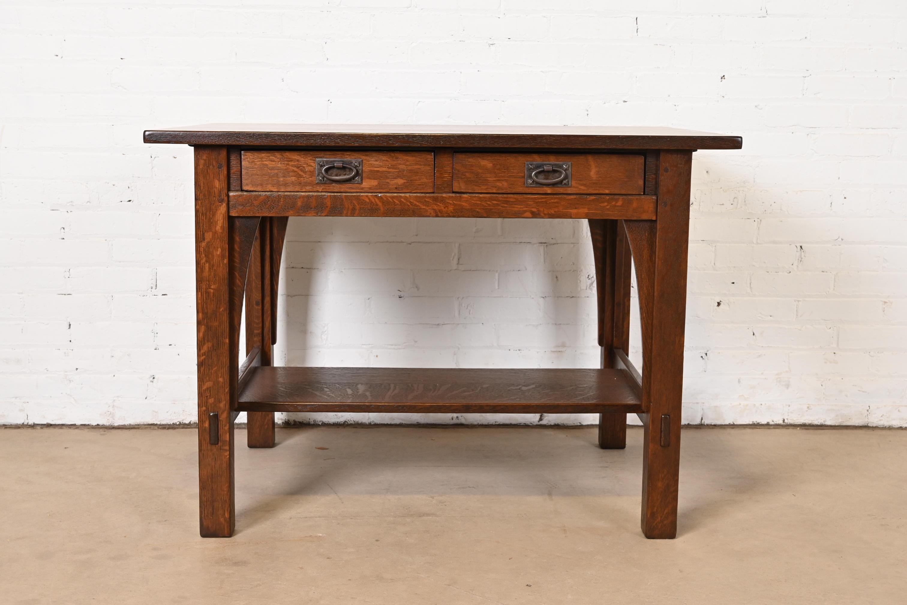 Gustav Stickley Mission Arts & Crafts Escritorio o mesa de biblioteca de roble Artes y manualidades en venta