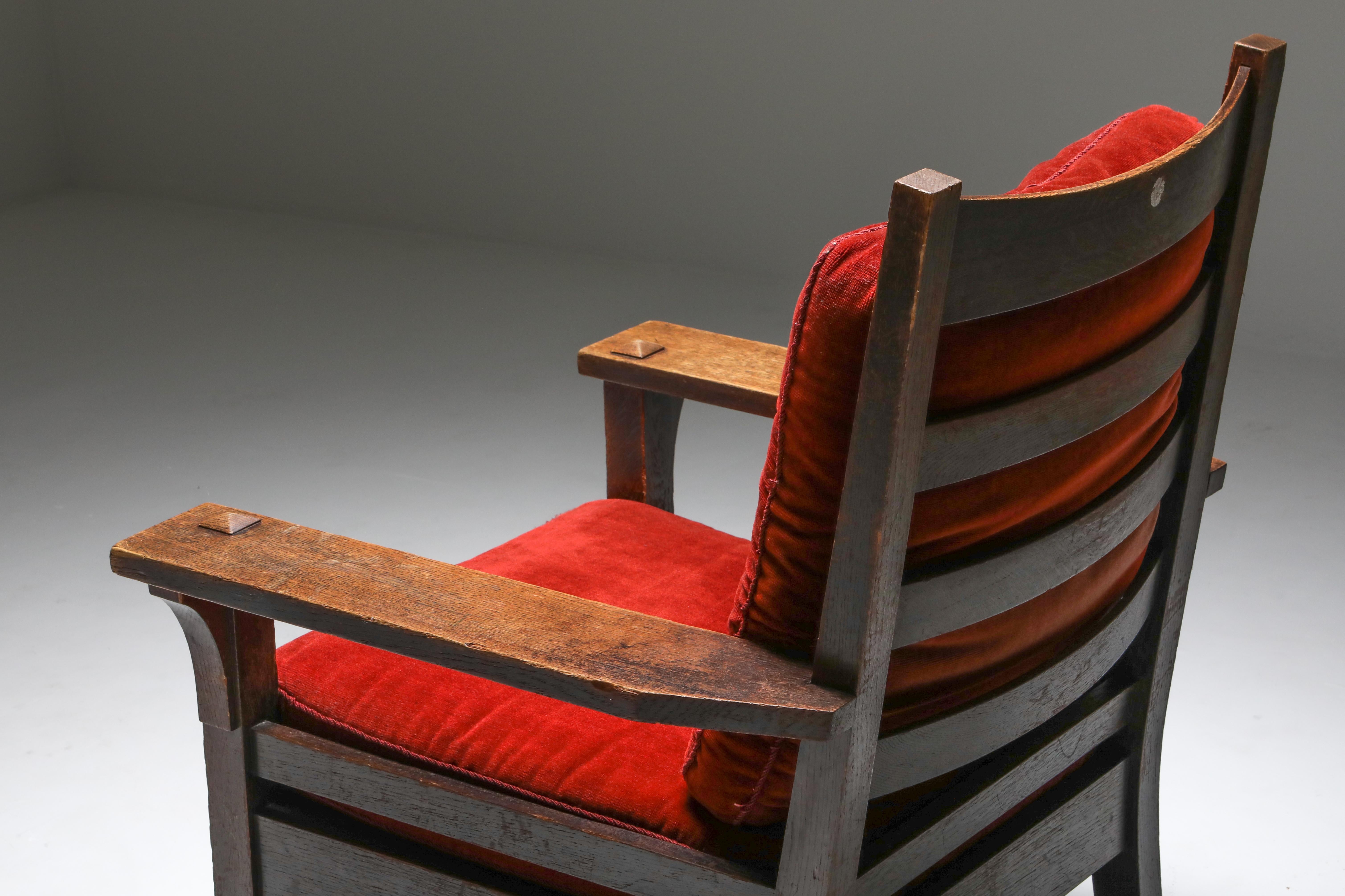 Gustav Stickley Oak Armchair with Red Velvet In Good Condition In Antwerp, BE