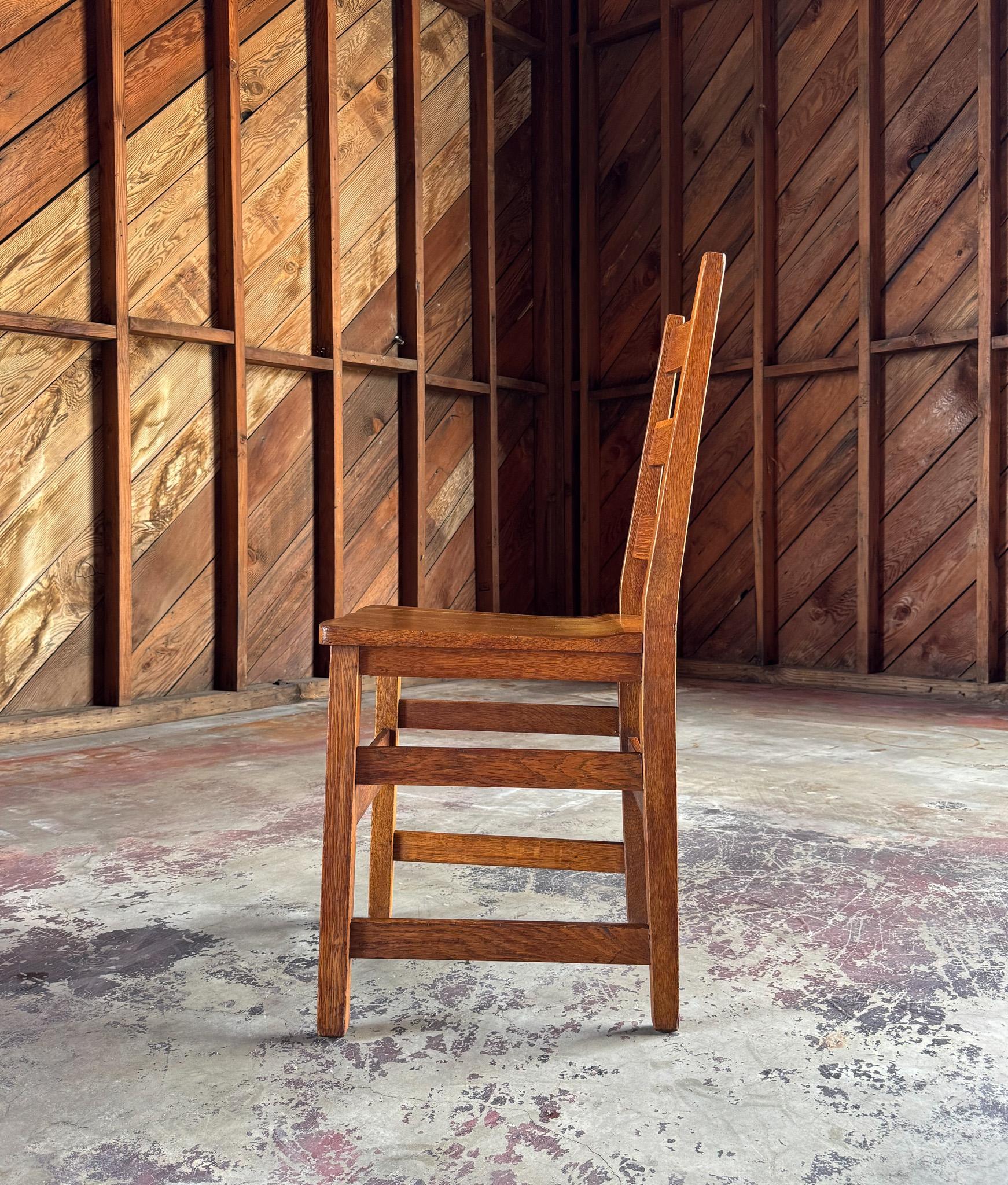 American Gustav Stickley Oak Ladder Back Desk / Dining Chair, c.1916 For Sale