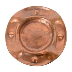 Gustav Stickley Signed Hammered Copper Ashtray or Catchall, Circa 1910 Gustav Stickley Signed Hammered Copper Ashtray or Catchall, Circa 1910