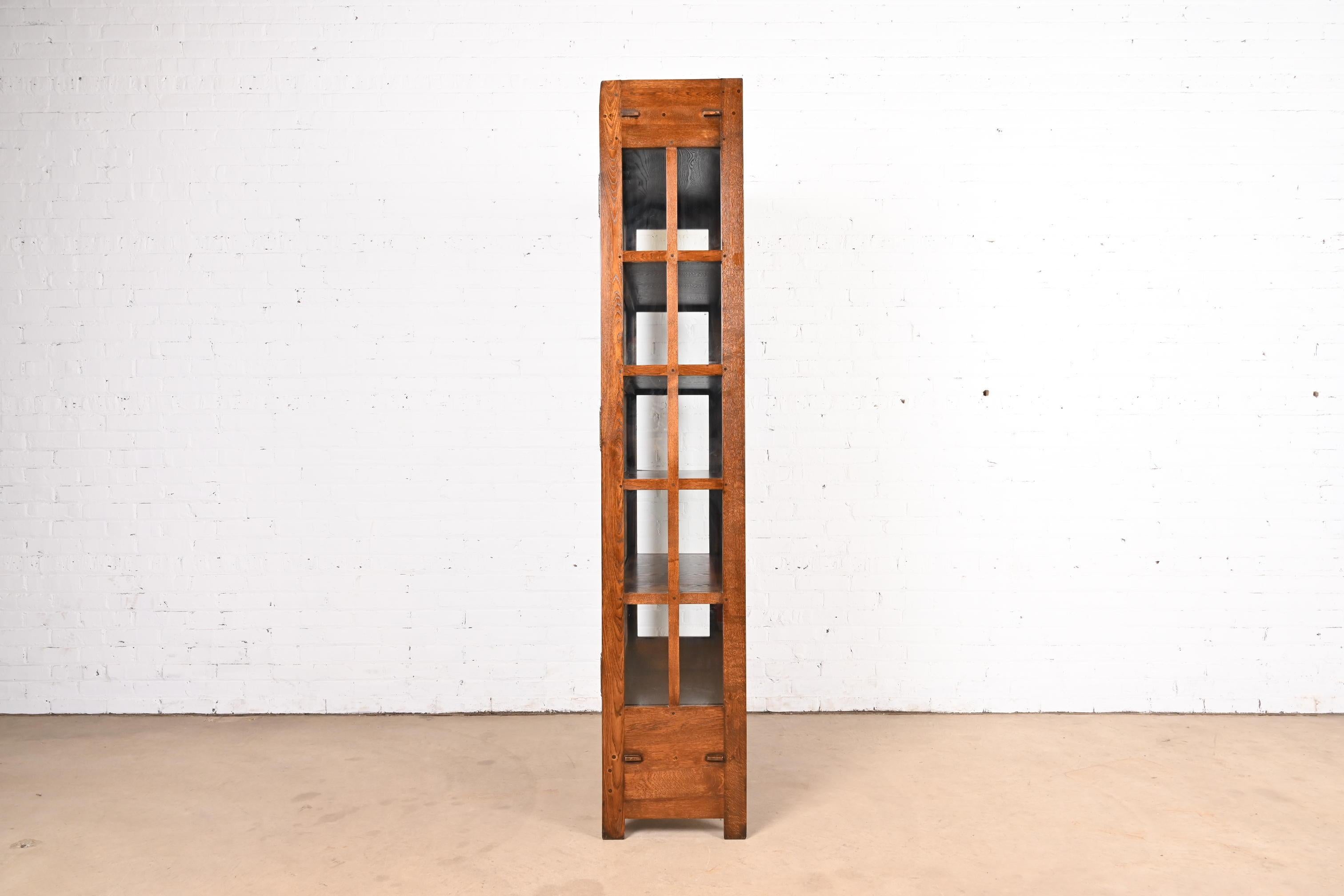 Gustav Stickley Style Mission Oak Arts and Crafts Bookcase Cabinet For Sale 4