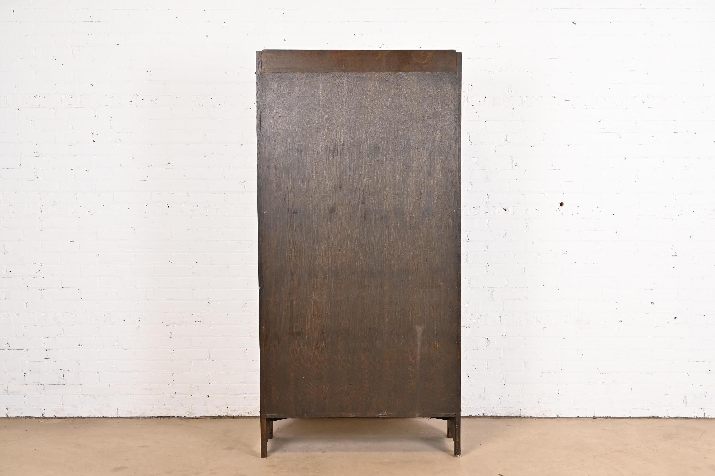 Gustav Stickley Style Mission Oak Arts and Crafts Bookcase Cabinet For Sale 6