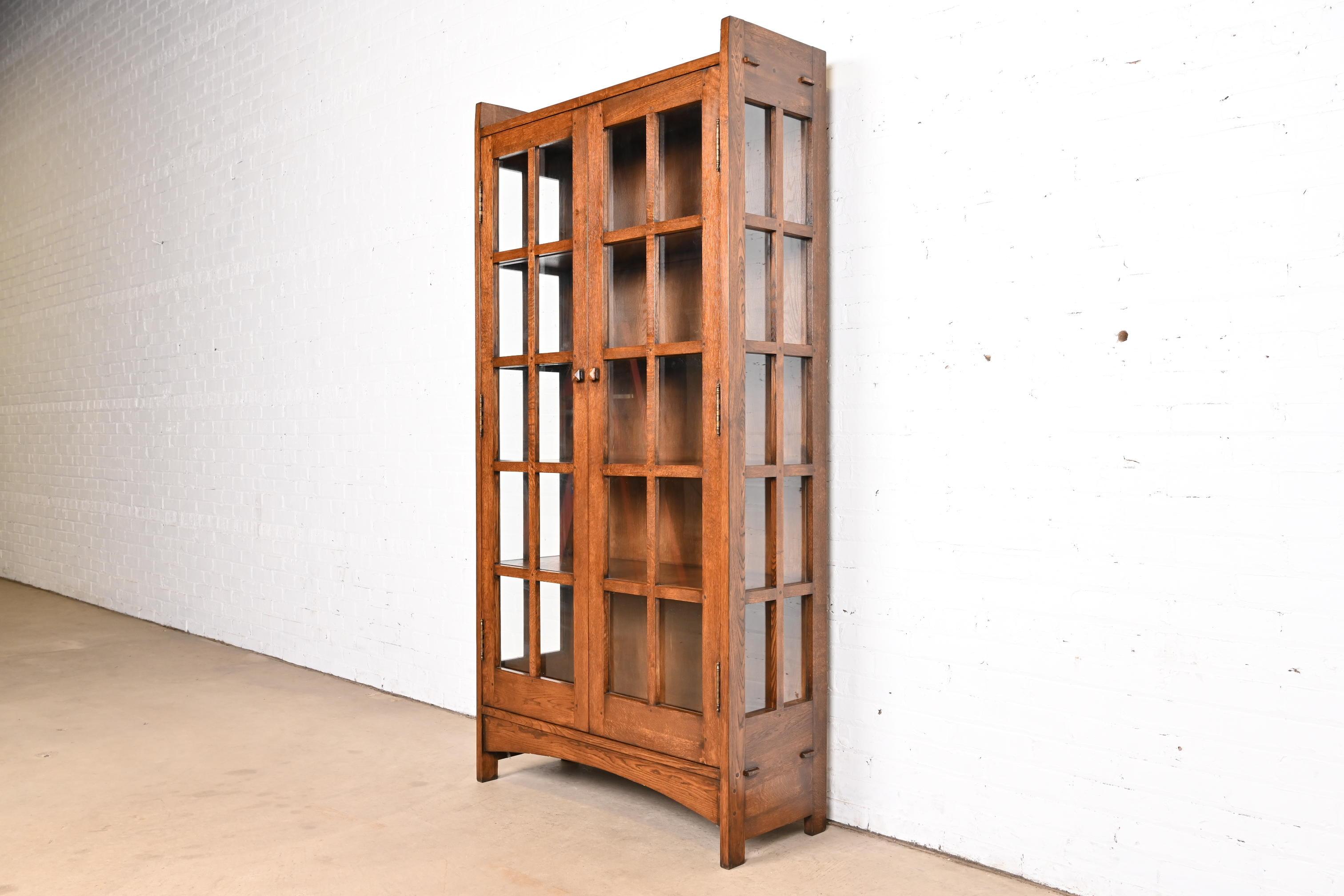 American Gustav Stickley Style Mission Oak Arts and Crafts Bookcase Cabinet For Sale