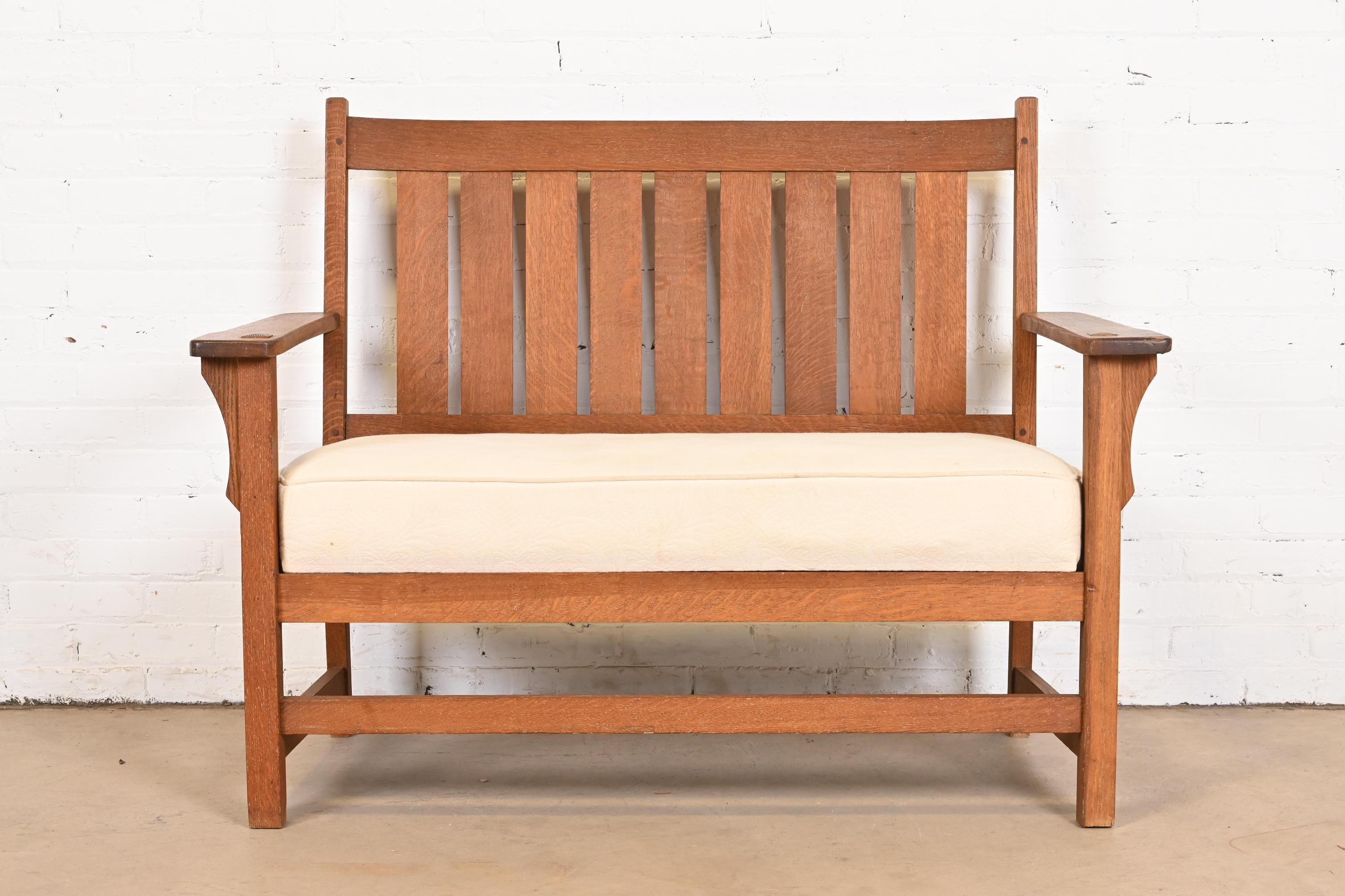 Offenes Eichenholz-Sessel oder Loveseat im Gustav Stickley-Stil aus Eichenholz, Arts and Crafts (amerikanisch) im Angebot