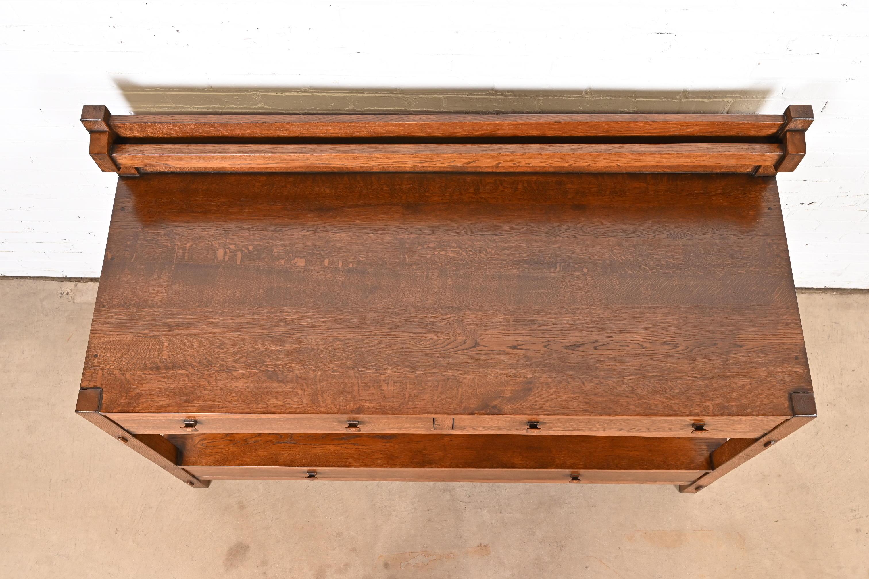 Buffet ou buffet Mission en chêne Arts & Crafts de style Gustav Stickley en vente 2