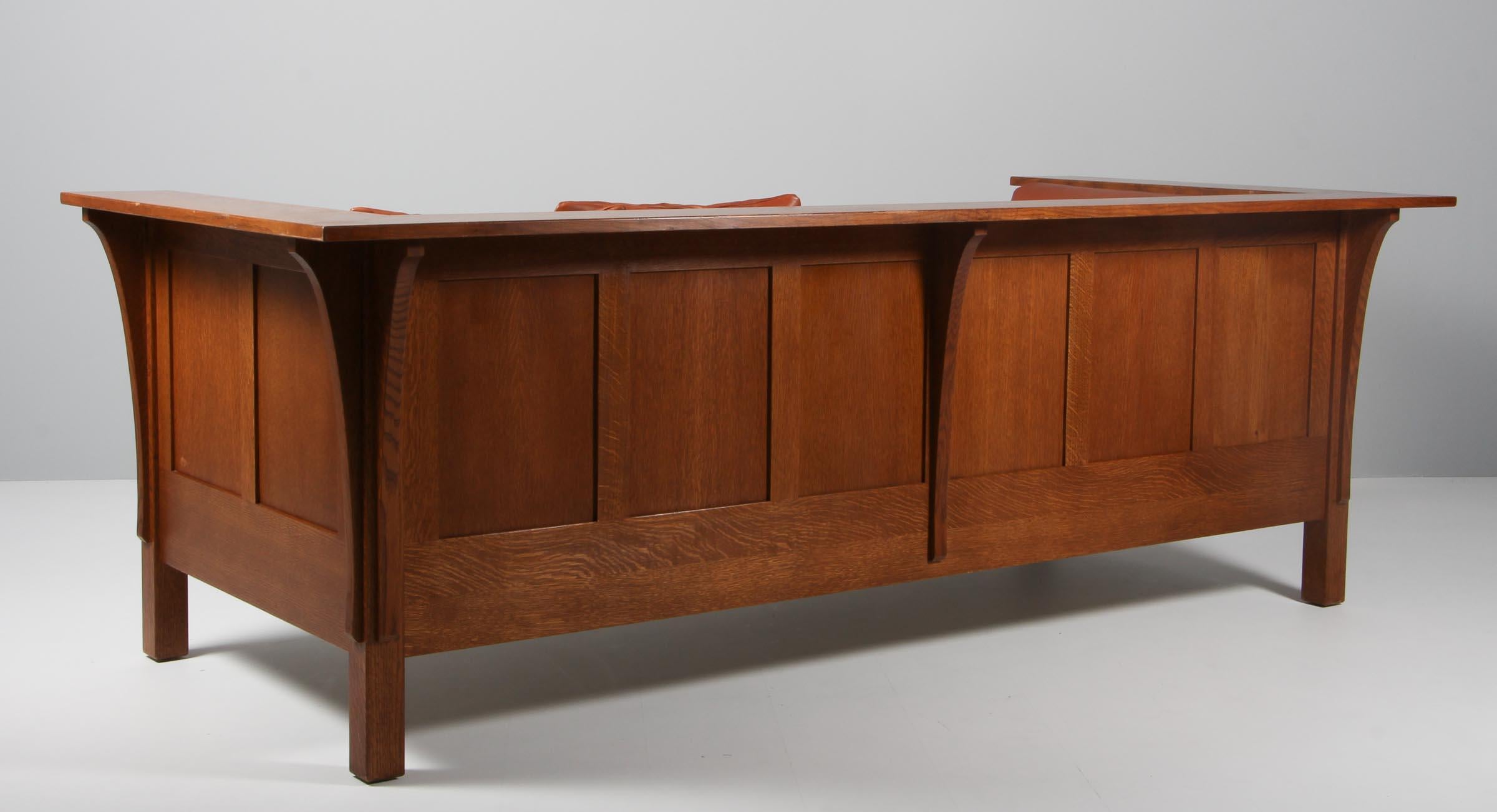 arts and crafts style couch
