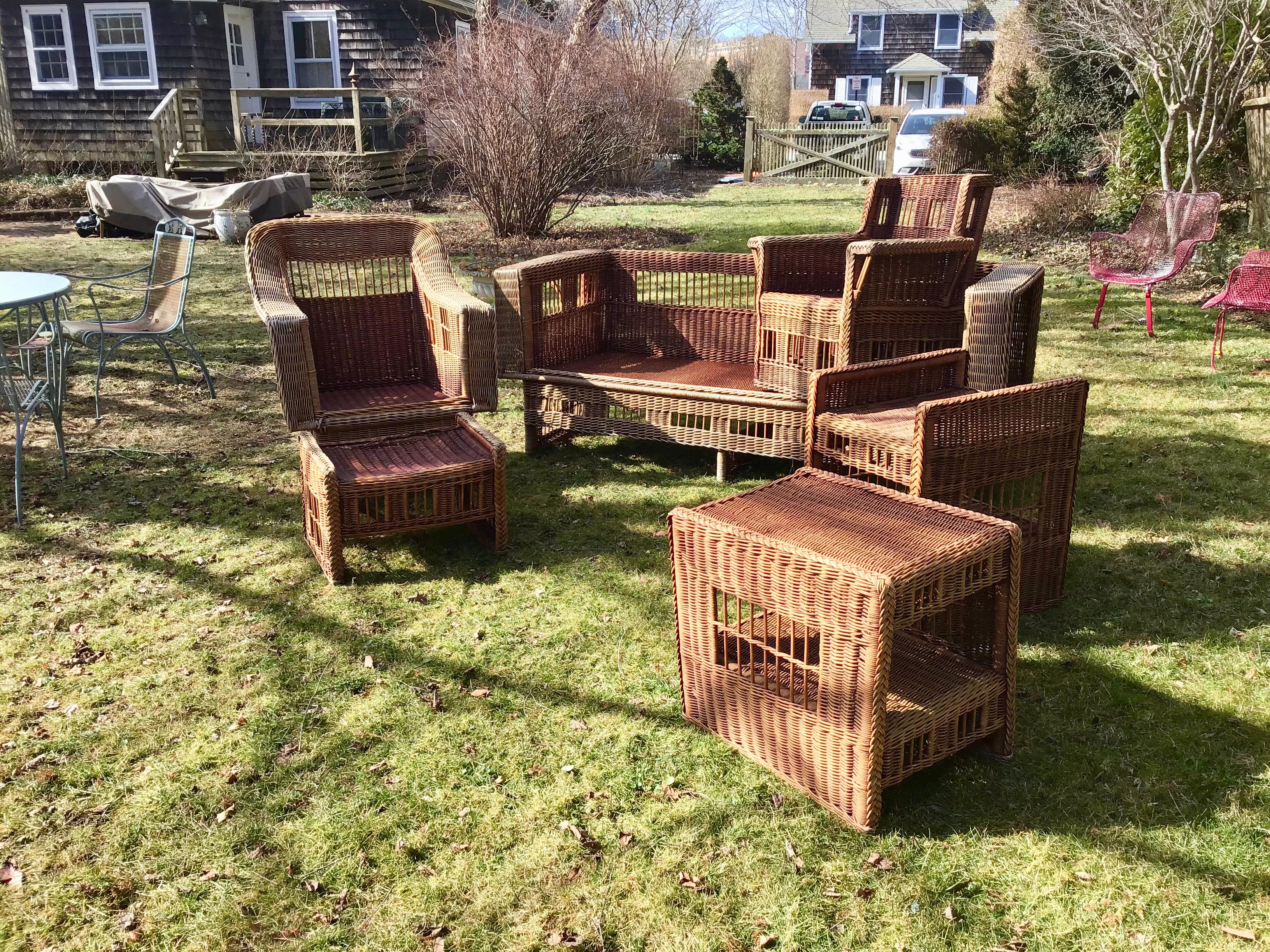 Hand-Crafted Stickley Willow Pattern Arts and Crafts Wicker Furniture Set 6 pieces