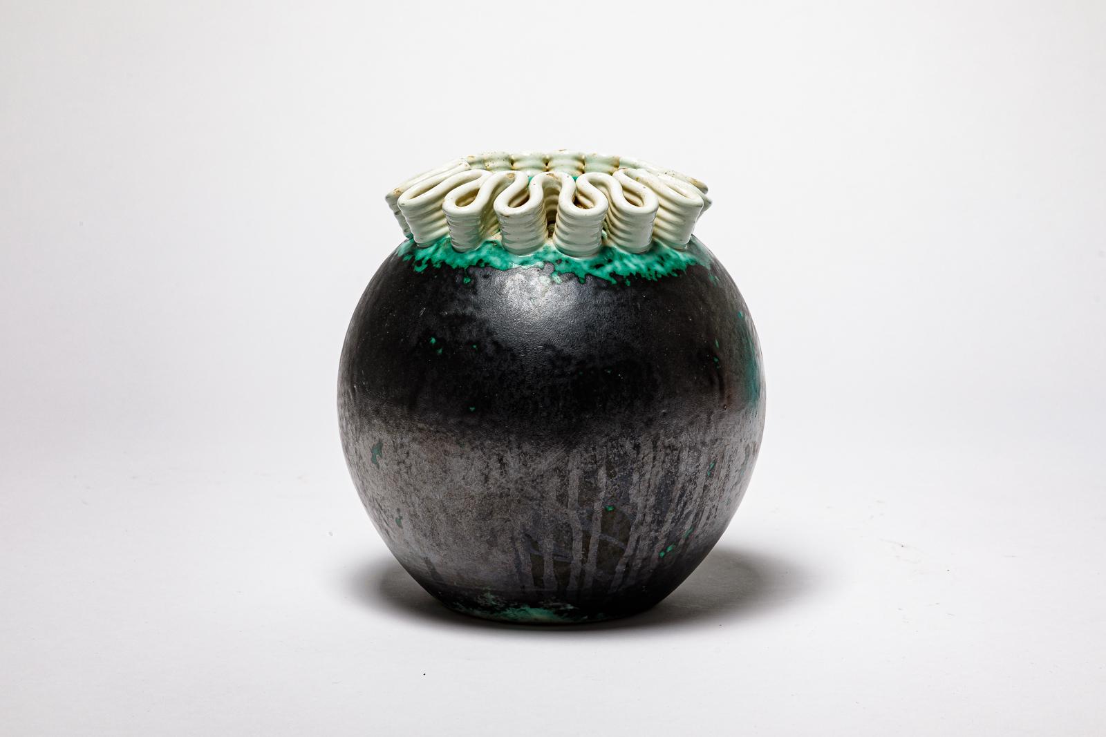 Français Gustave Asch art déco noir et vert vase en céramique design du 20ème siècle 20 cm en vente