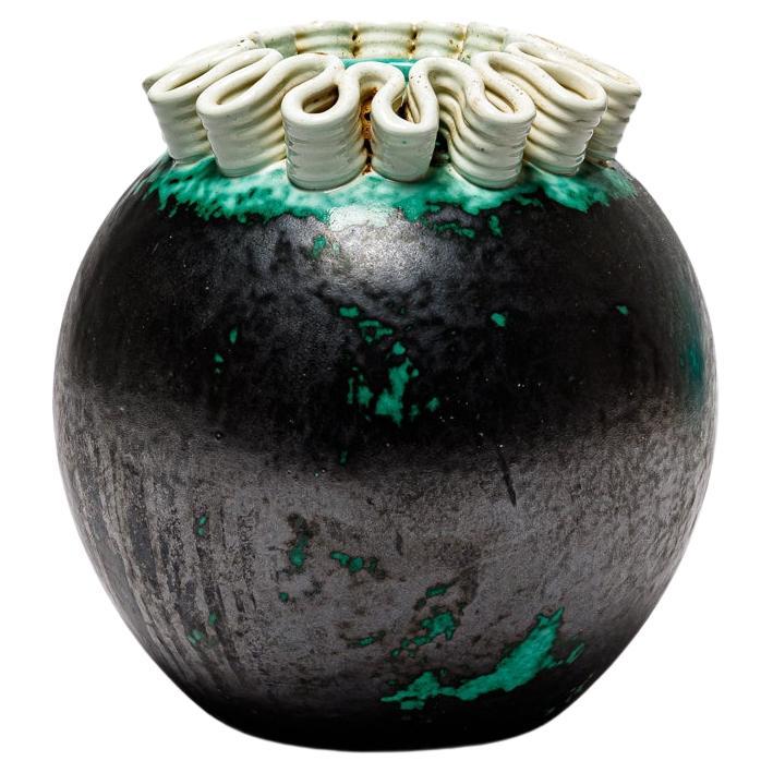Gustave Asch art déco noir et vert vase en céramique design du 20ème siècle 20 cm