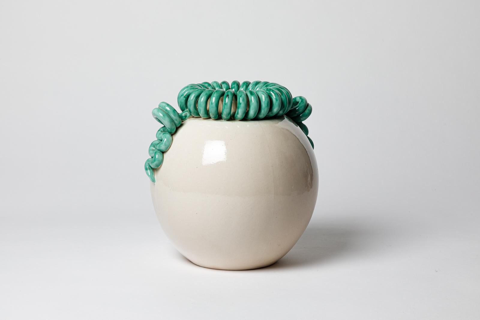 Français Gustave Asch grand vase art déco du 20ème siècle en céramique blanche et verte 1940 en vente